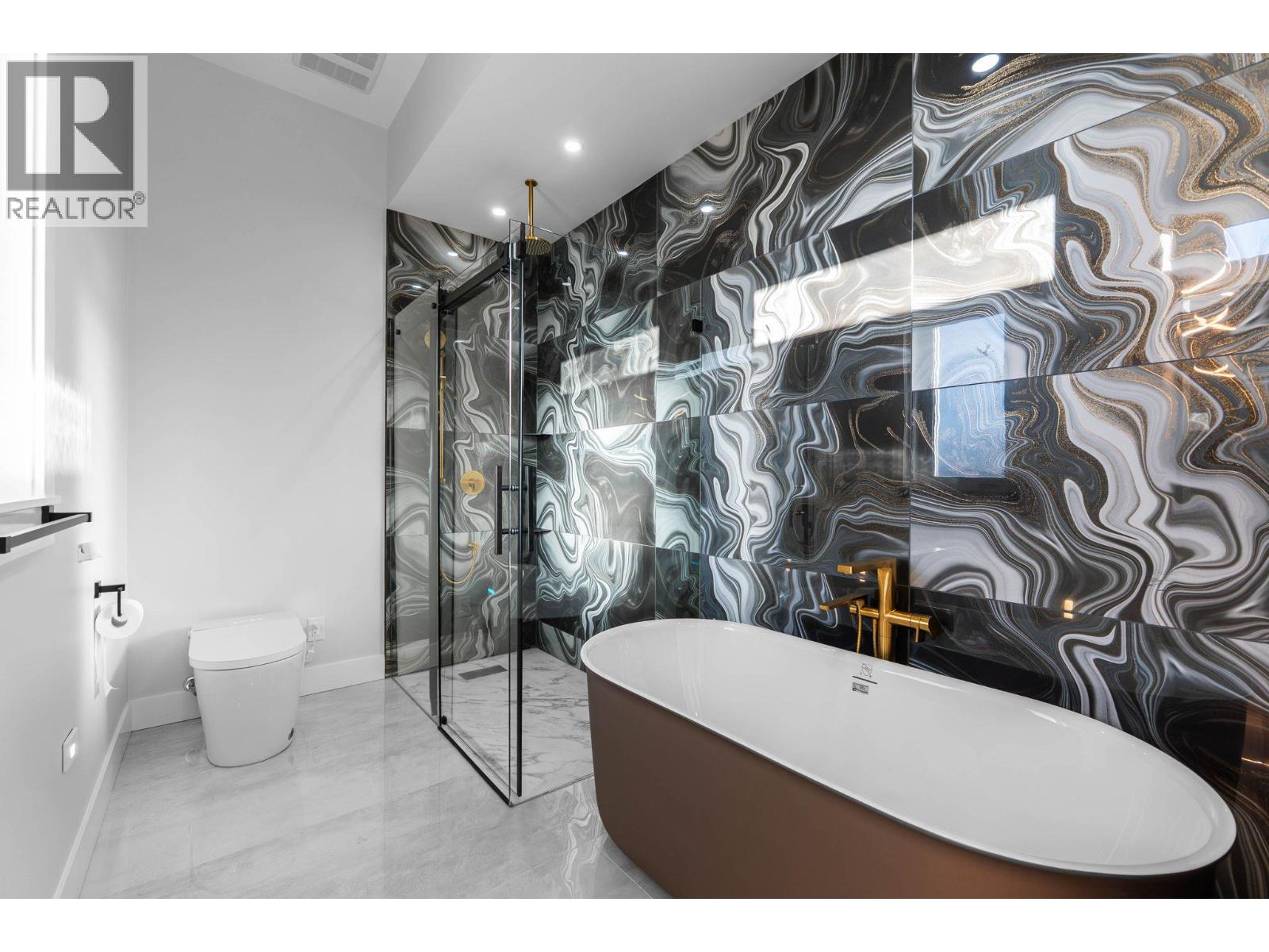 1036 Mt Burnham Drive Vernon, BC V1B0B2_25
