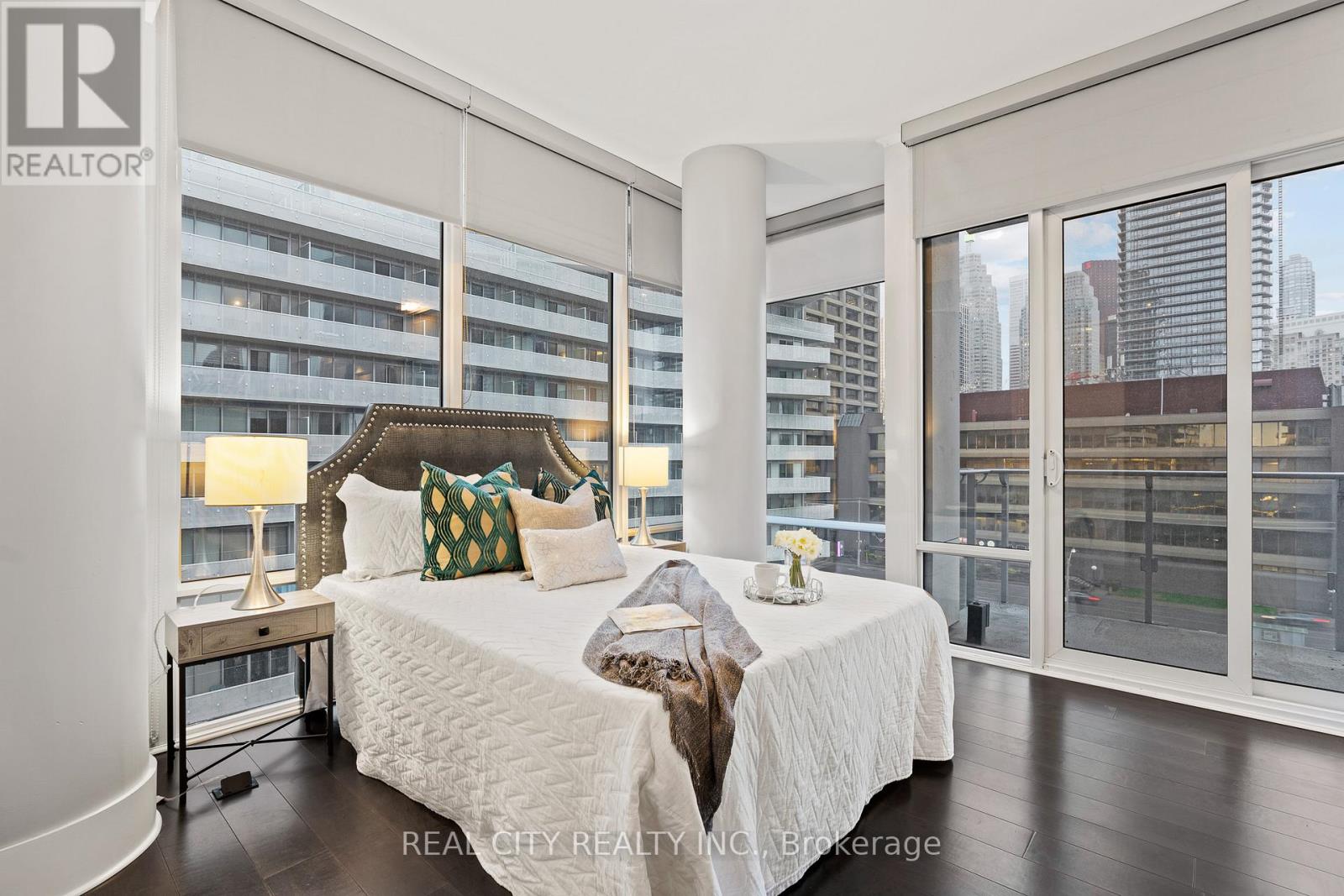 626 - 29 Queens Quay E, Toronto, Ontario  M5E 0A4 - Photo 11 - C12457990