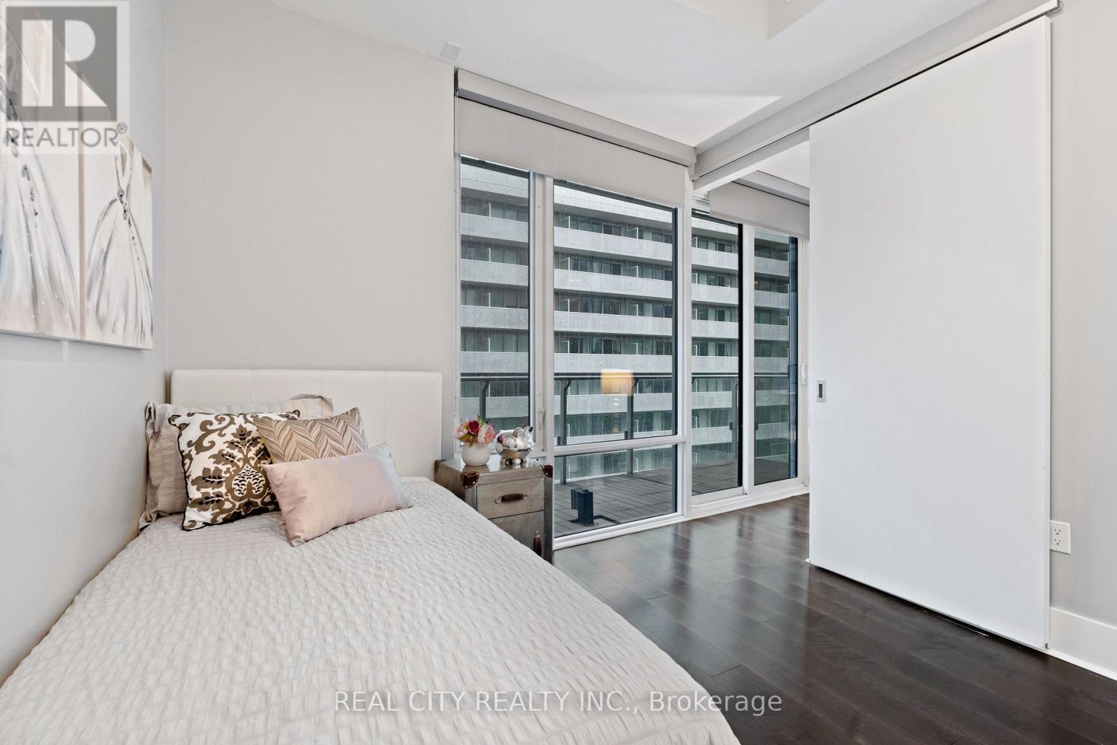 626 - 29 Queens Quay E, Toronto, Ontario  M5E 0A4 - Photo 15 - C12457990