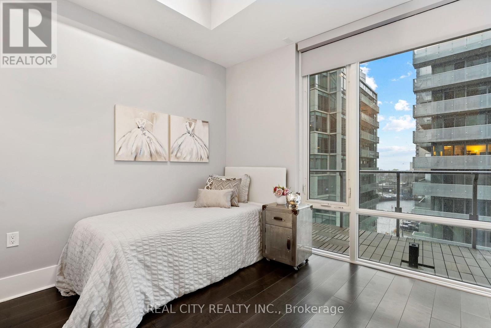 626 - 29 Queens Quay E, Toronto, Ontario  M5E 0A4 - Photo 16 - C12457990