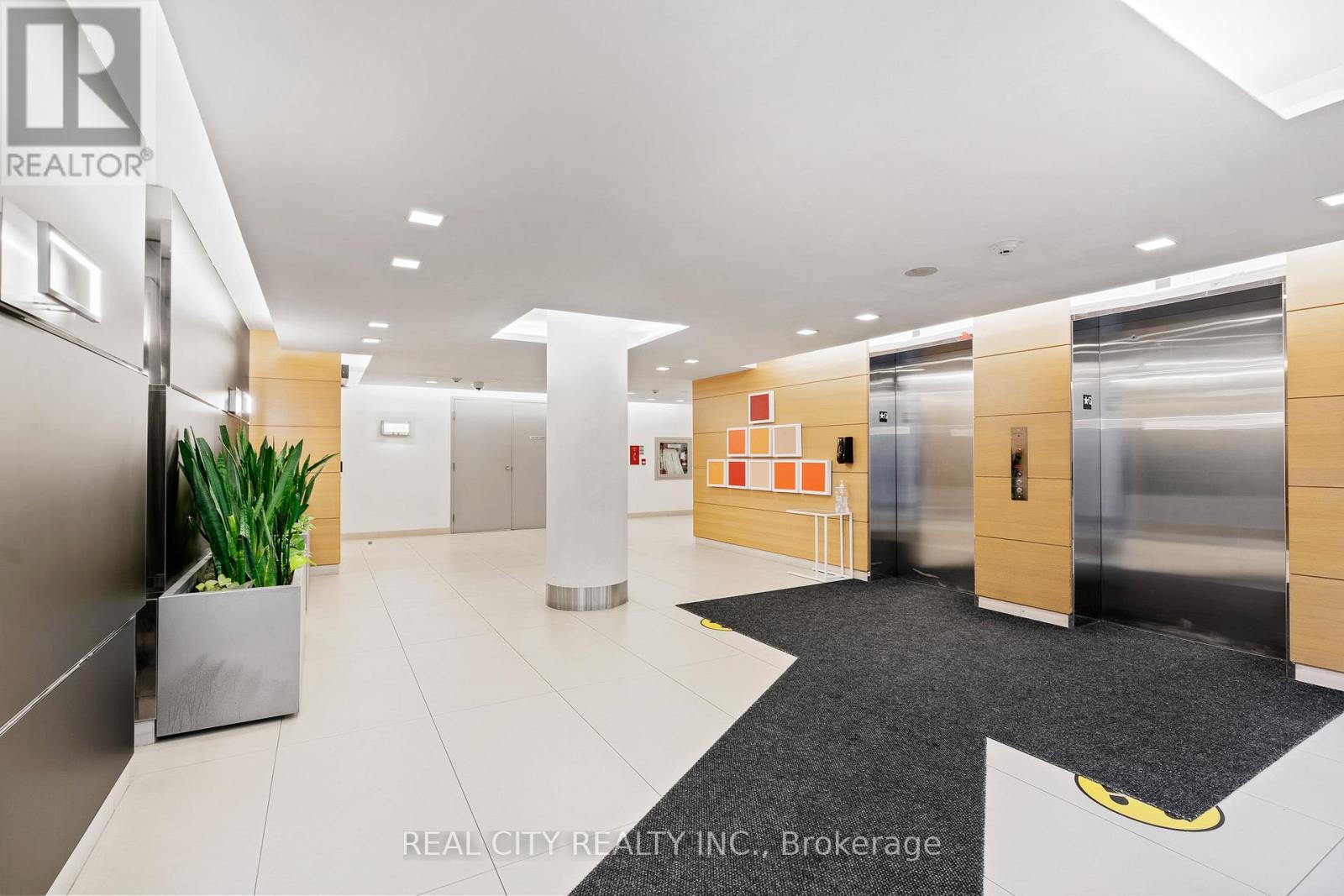 626 - 29 Queens Quay E, Toronto, Ontario  M5E 0A4 - Photo 18 - C12457990