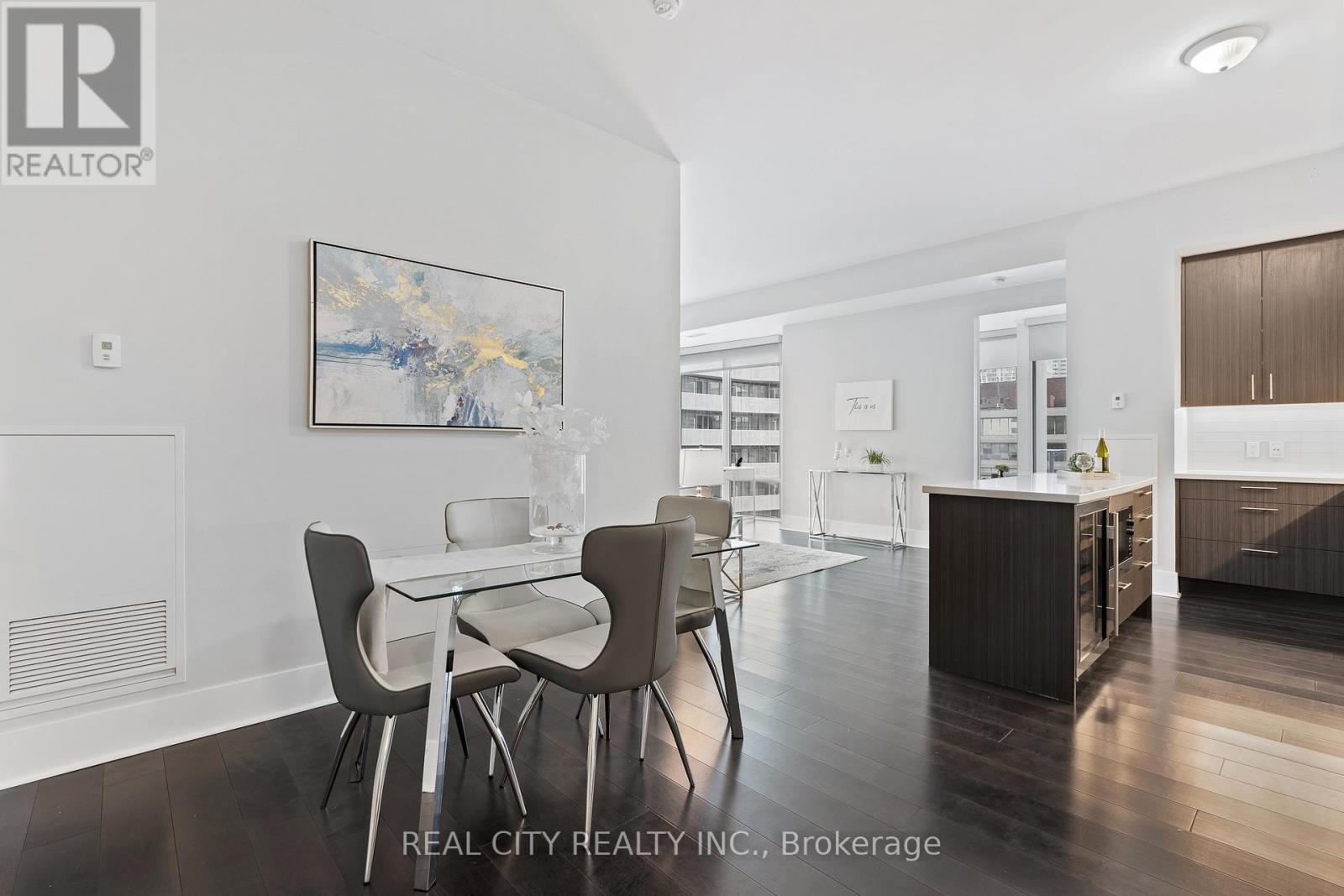 626 - 29 Queens Quay E, Toronto, Ontario  M5E 0A4 - Photo 2 - C12457990
