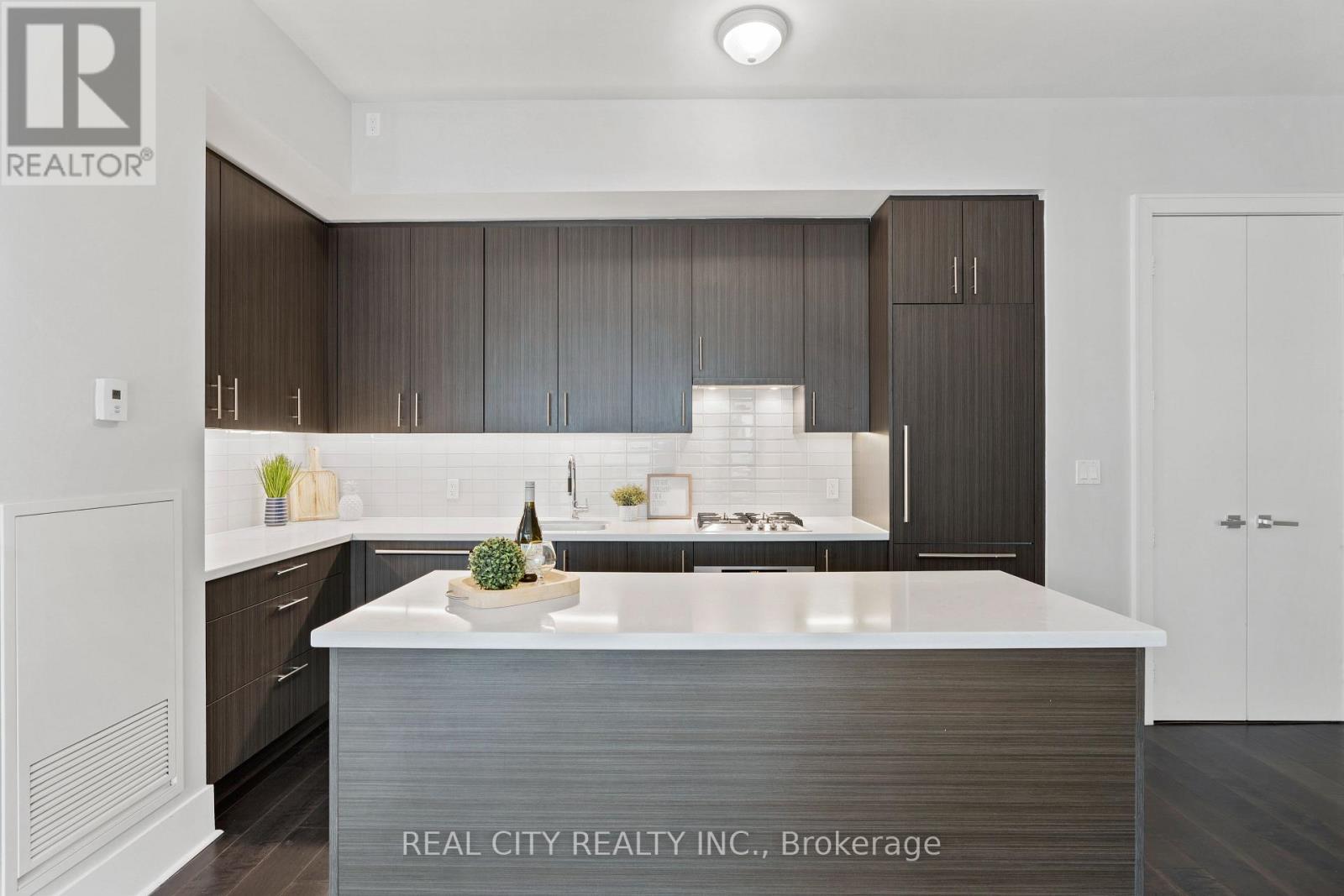 626 - 29 Queens Quay E, Toronto, Ontario  M5E 0A4 - Photo 22 - C12457990