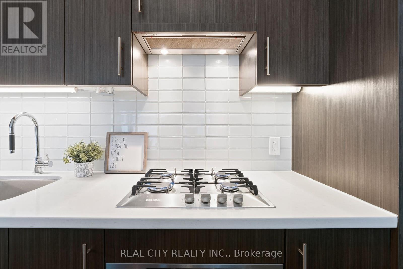 626 - 29 Queens Quay E, Toronto, Ontario  M5E 0A4 - Photo 23 - C12457990