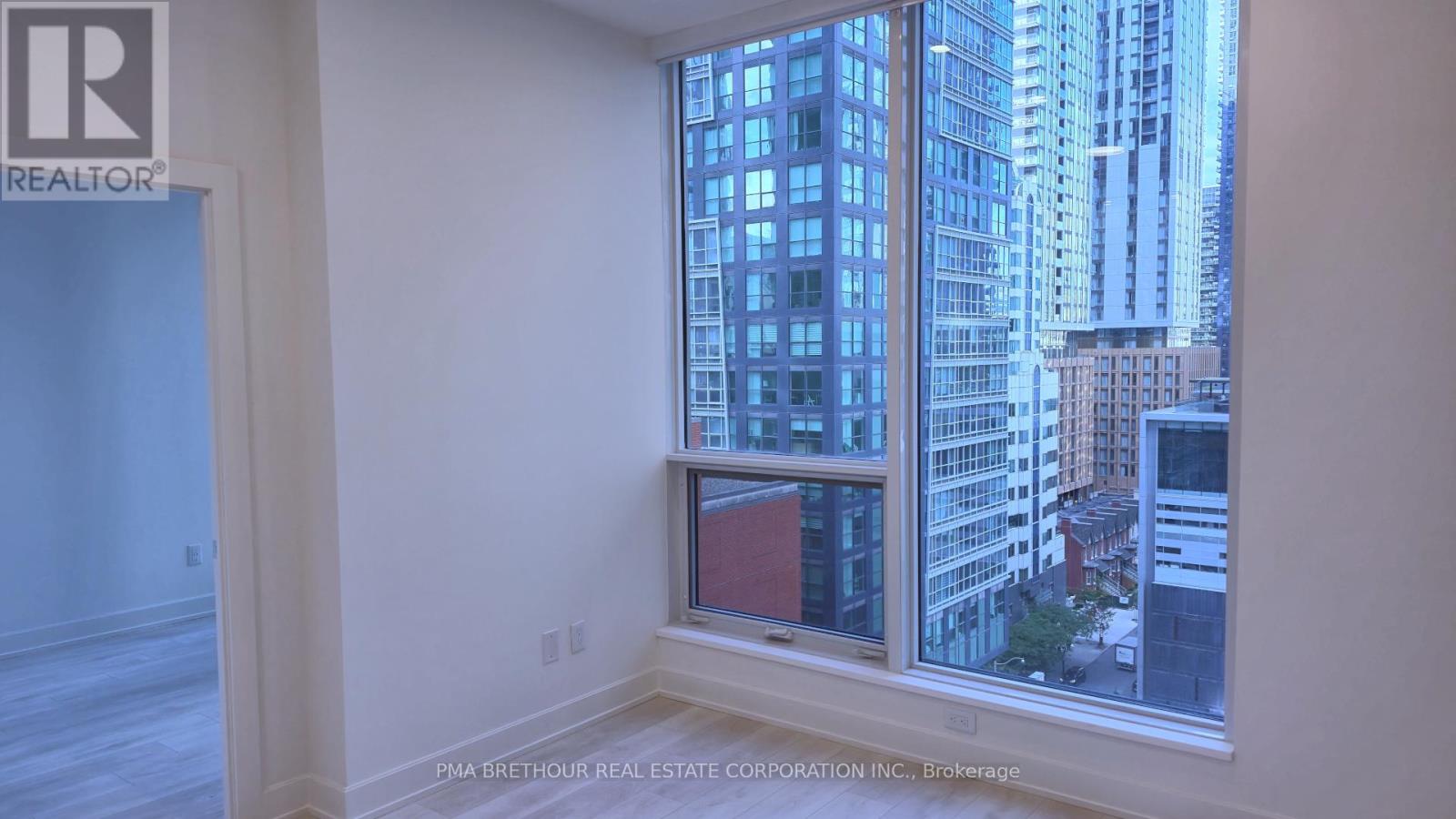 1001 - 15 Mercer Street, Toronto, Ontario  M5V 0T8 - Photo 4 - C12457997