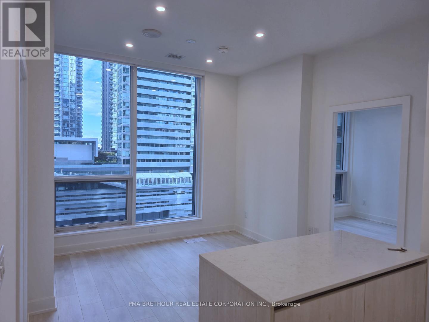 1001 - 15 Mercer Street, Toronto, Ontario  M5V 0T8 - Photo 5 - C12457997