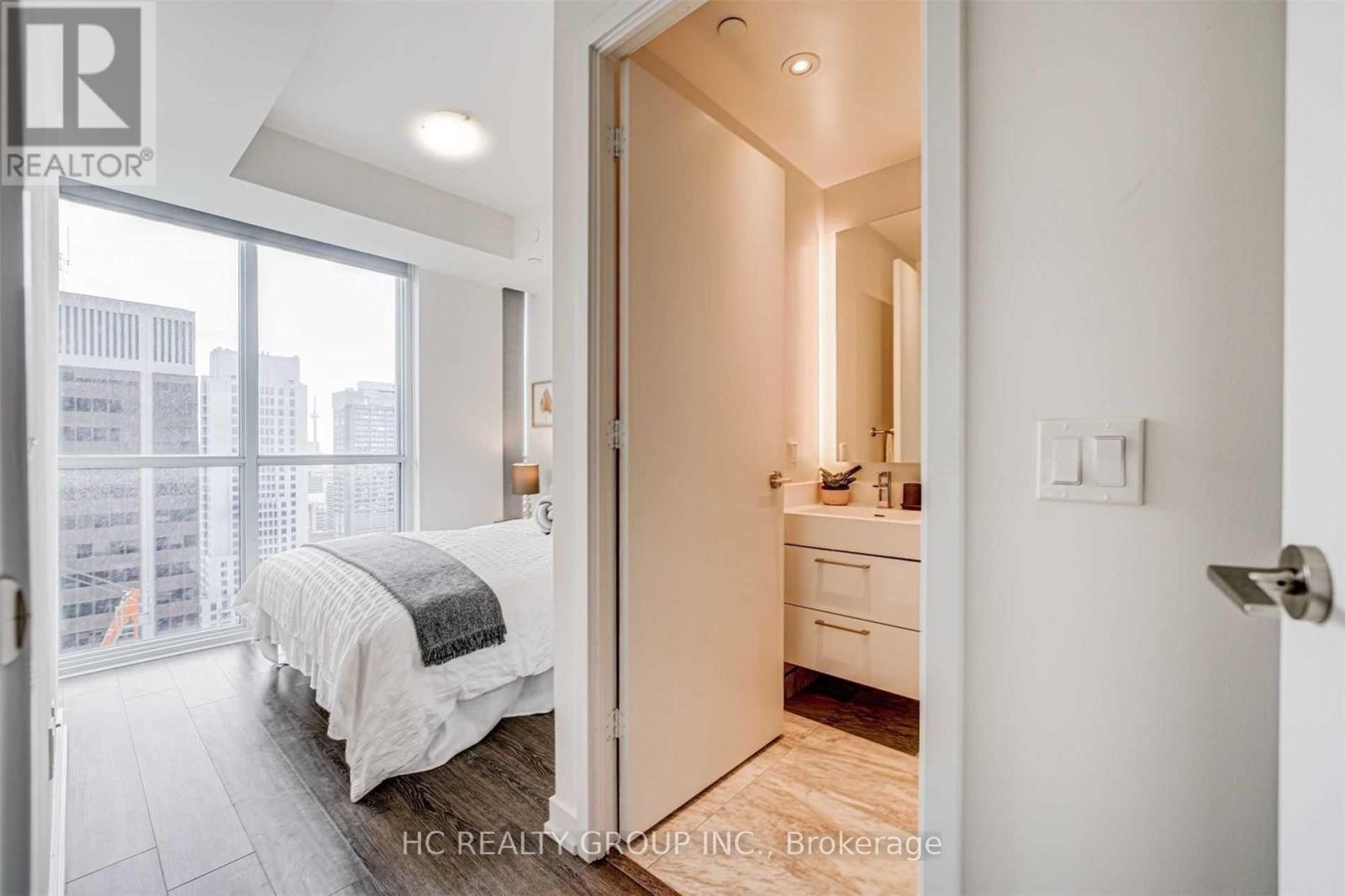 4001 - 1 Yorkville Avenue, Toronto, Ontario  M4W 0B1 - Photo 18 - C12457960