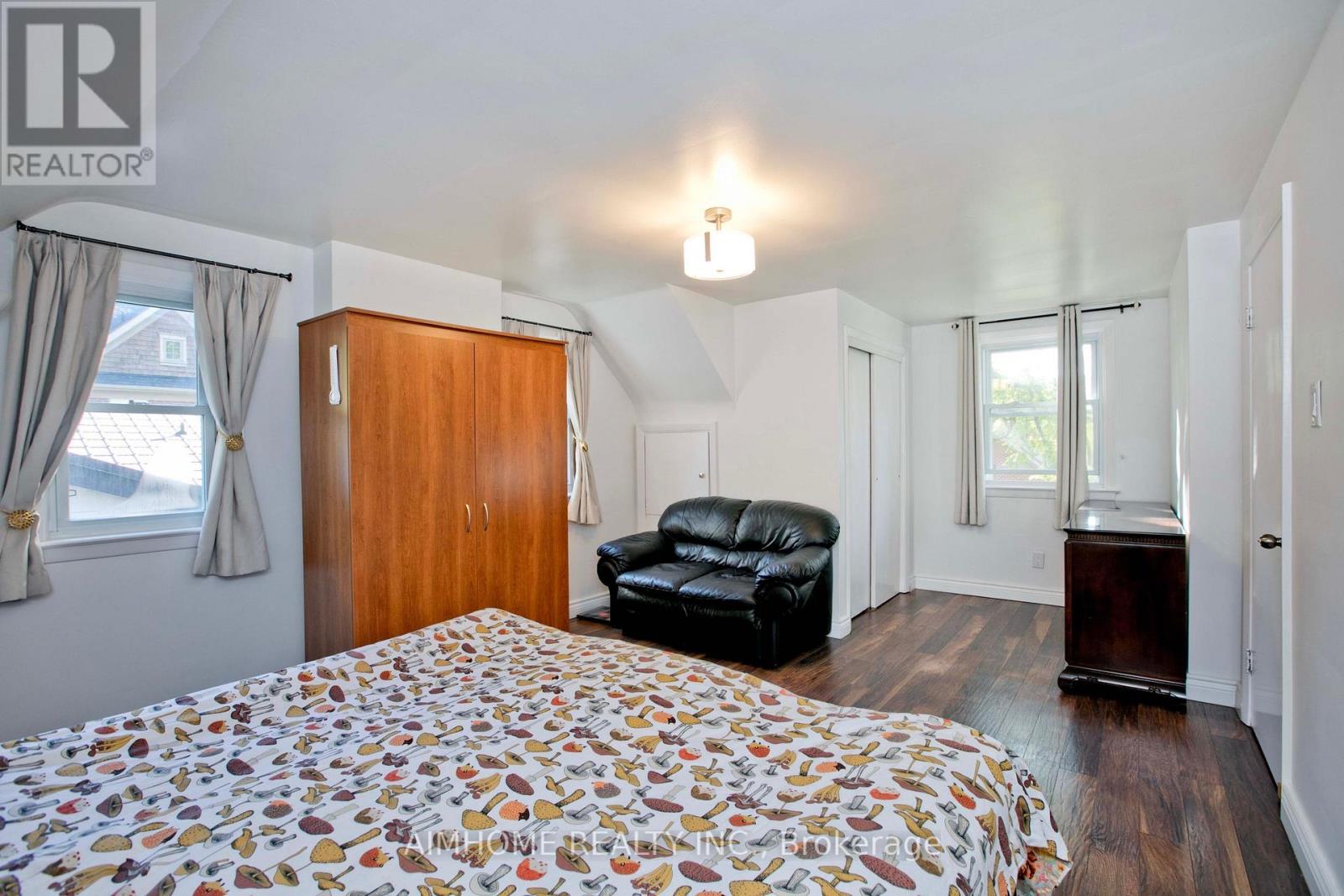 198 Mill Street, Richmond Hill, Ontario  L4C 4B2 - Photo 15 - N12457995