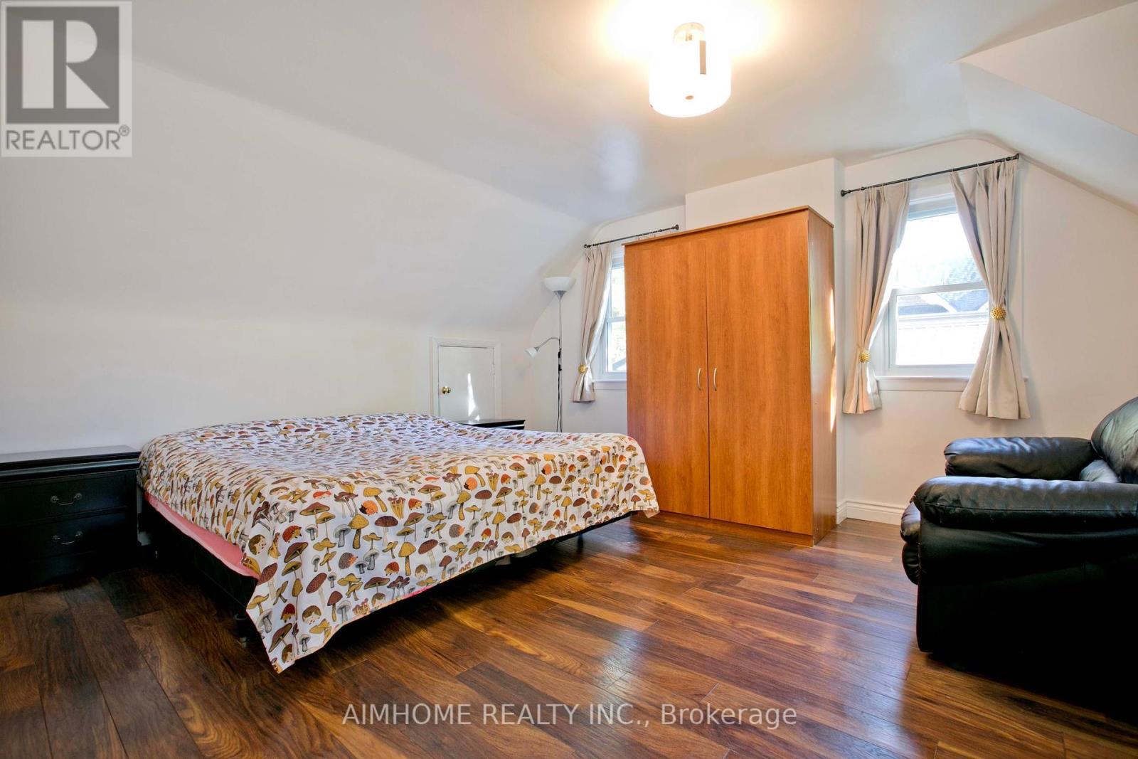 198 Mill Street, Richmond Hill, Ontario  L4C 4B2 - Photo 16 - N12457995