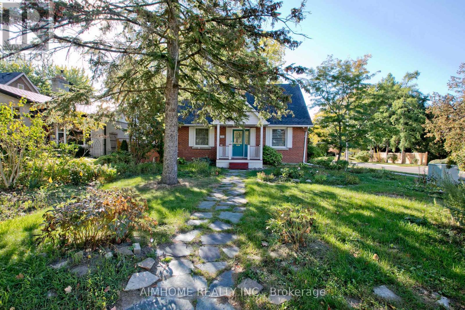 198 Mill Street, Richmond Hill, Ontario  L4C 4B2 - Photo 2 - N12457995