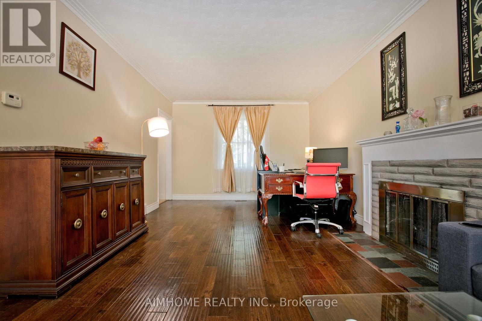 198 Mill Street, Richmond Hill, Ontario  L4C 4B2 - Photo 4 - N12457995