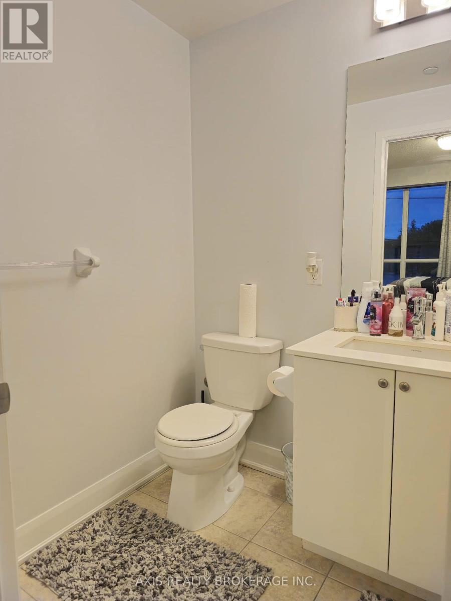 321 - 4700 Highway 7, Vaughan, Ontario  L4L 0B4 - Photo 11 - N12457999