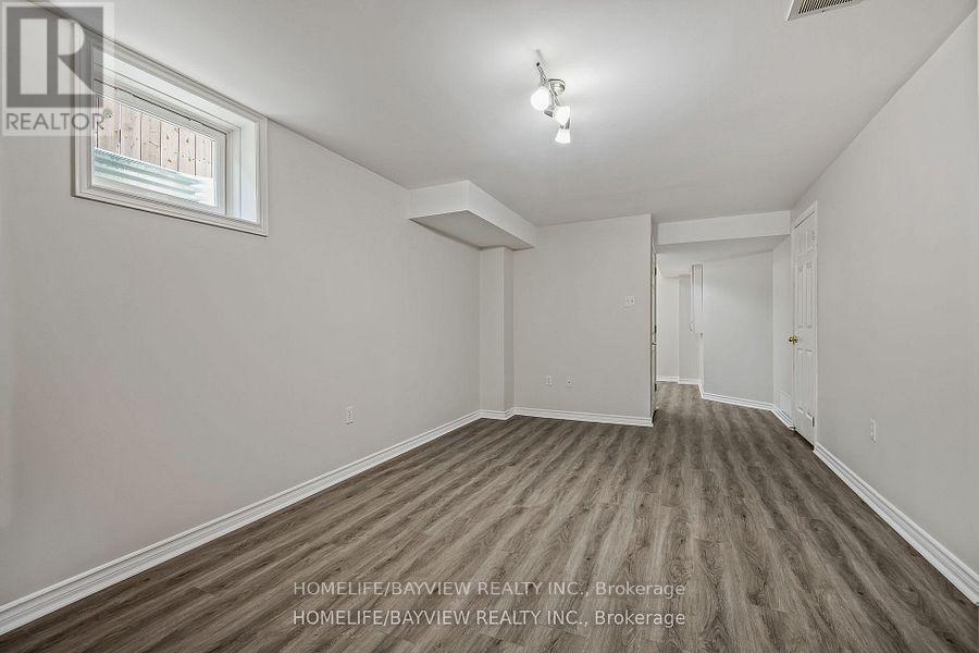 71 Shalom Way, Barrie, Ontario  L4N 5Y3 - Photo 13 - S12458001