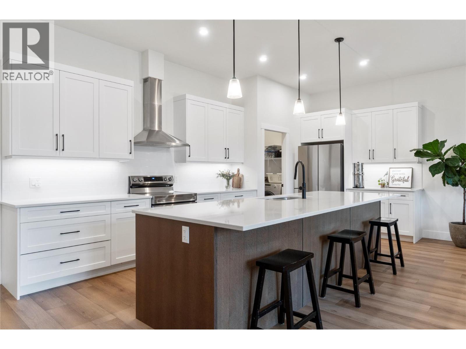 231 20 Street Unit# 14, Salmon Arm, British Columbia