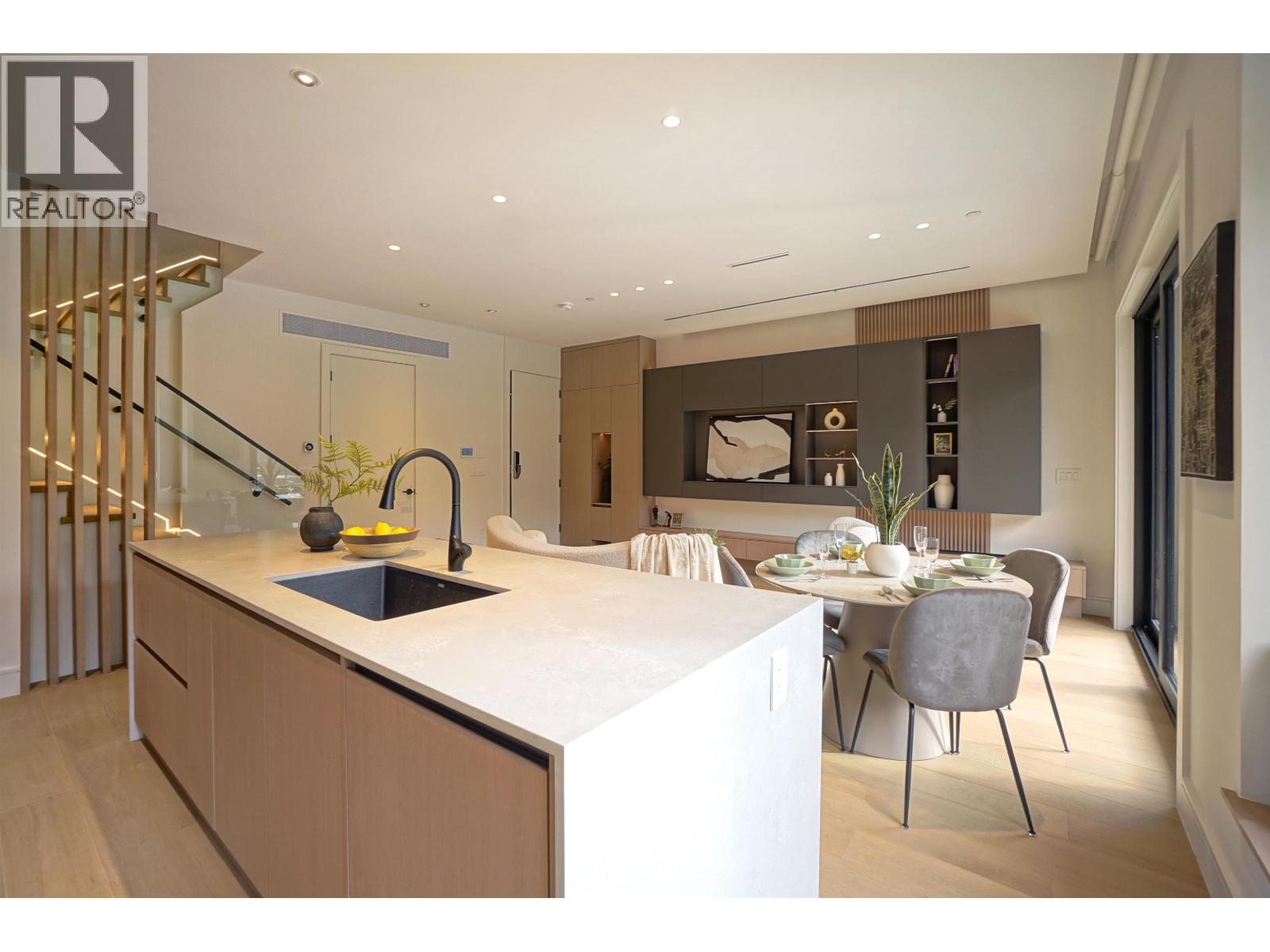 2 3460 W 14th Avenue, Vancouver, British Columbia  V6R 2W1 - Photo 11 - R3056703