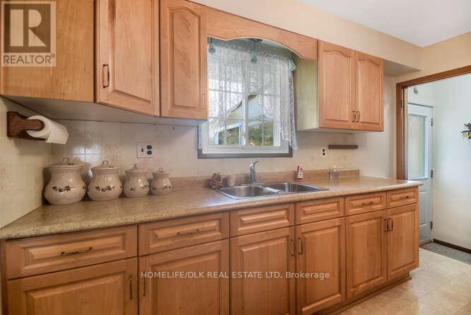 1190 County Rd 2 Road, Elizabethtown-Kitley, Ontario  K6V 5T3 - Photo 12 - X12458032