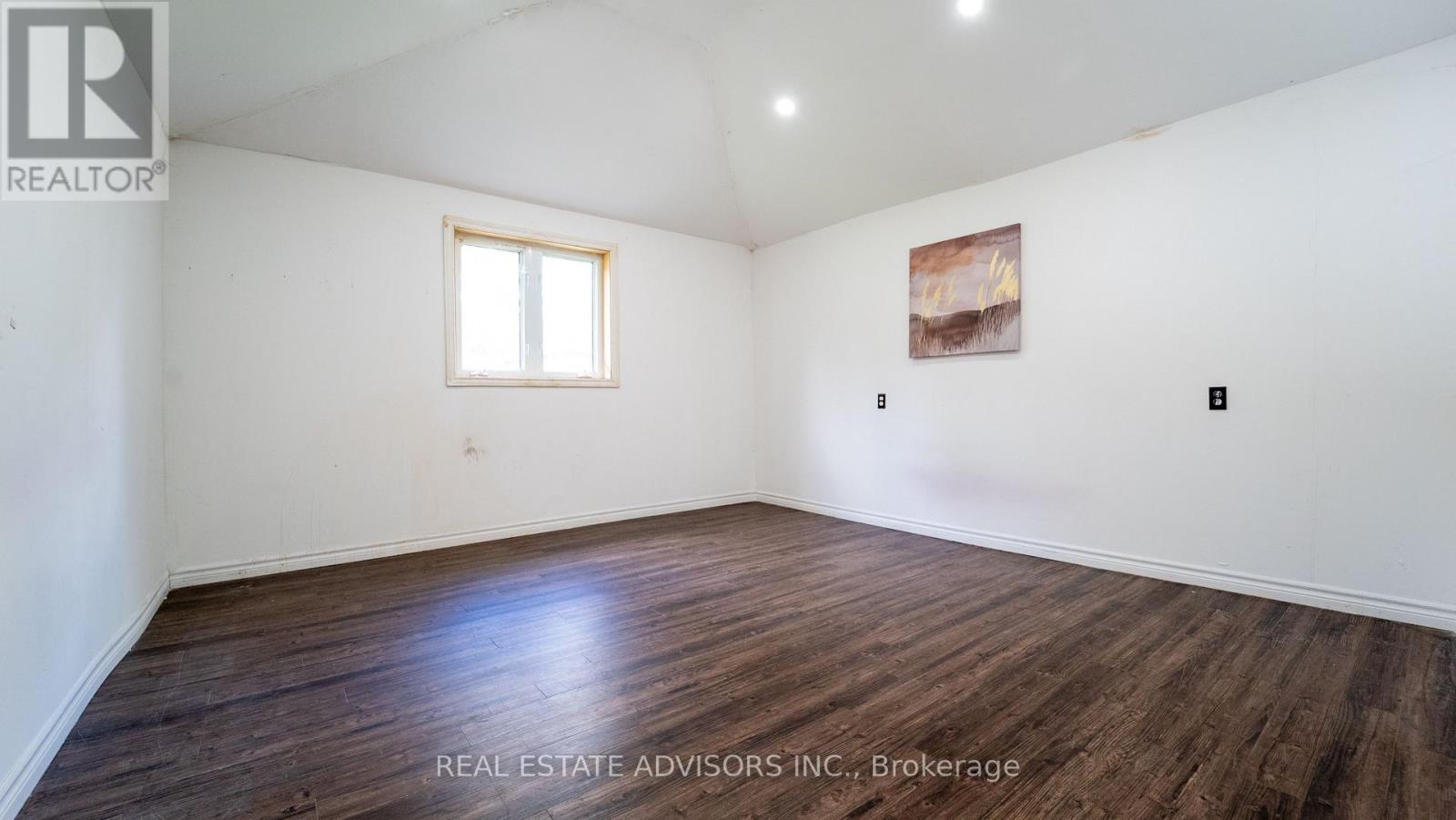 328 Little Avenue, Barrie, Ontario  L4N 2Z6 - Photo 11 - S12454861