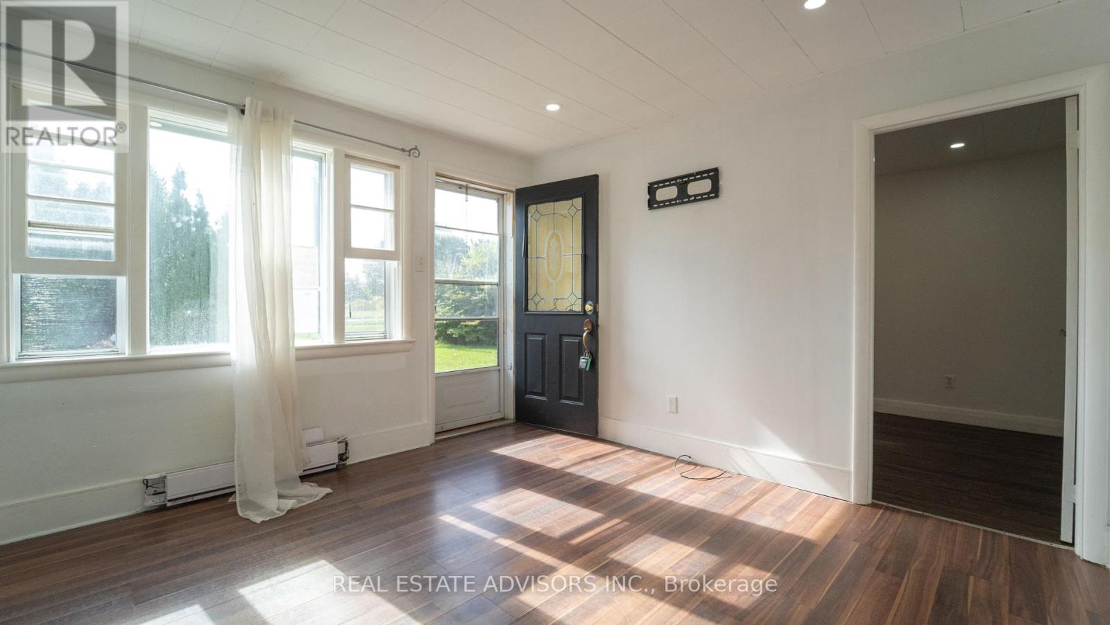 328 Little Avenue, Barrie, Ontario  L4N 2Z6 - Photo 7 - S12454861