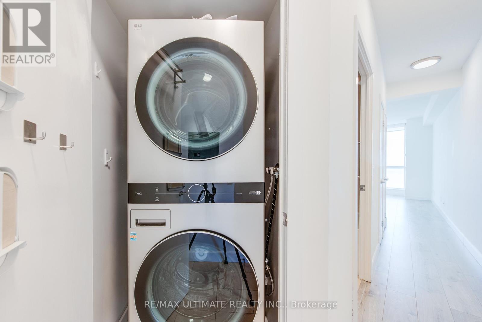 2305 - 218 Queens Quay W, Toronto, Ontario  M5J 2Y6 - Photo 15 - C12457756