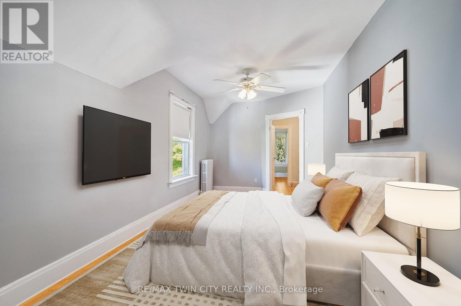 45 Samuel Street, Kitchener, Ontario  N2H 1P2 - Photo 23 - X12442751