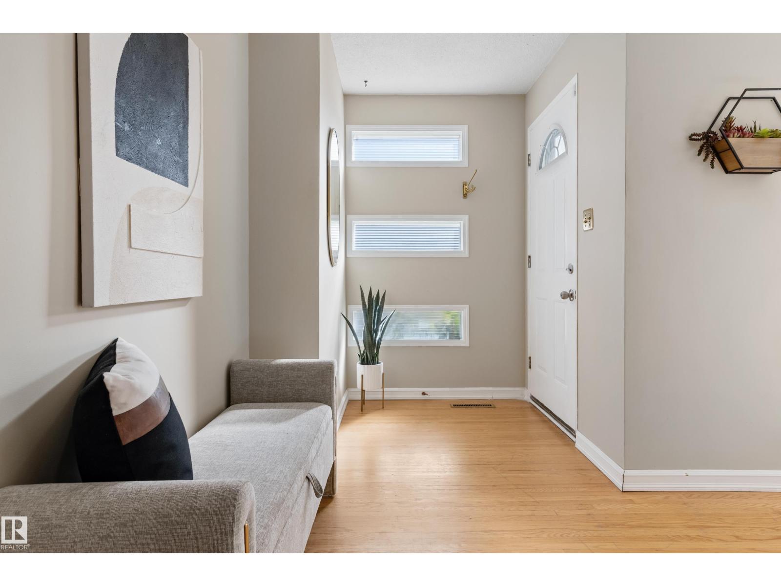 7104 95 Av Nw, Edmonton, Alberta  T6B 1B2 - Photo 3 - E4461800
