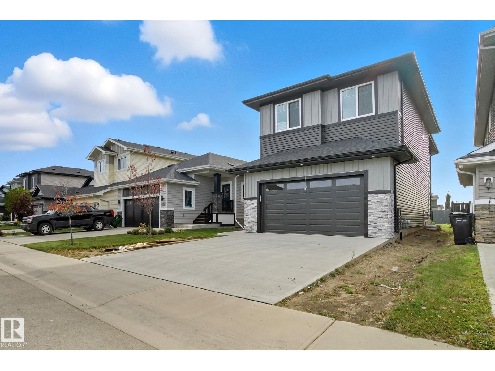 8105 Gourlay Pl Nw, Edmonton, Alberta  T7T 5E9 - Photo 3 - E4461801