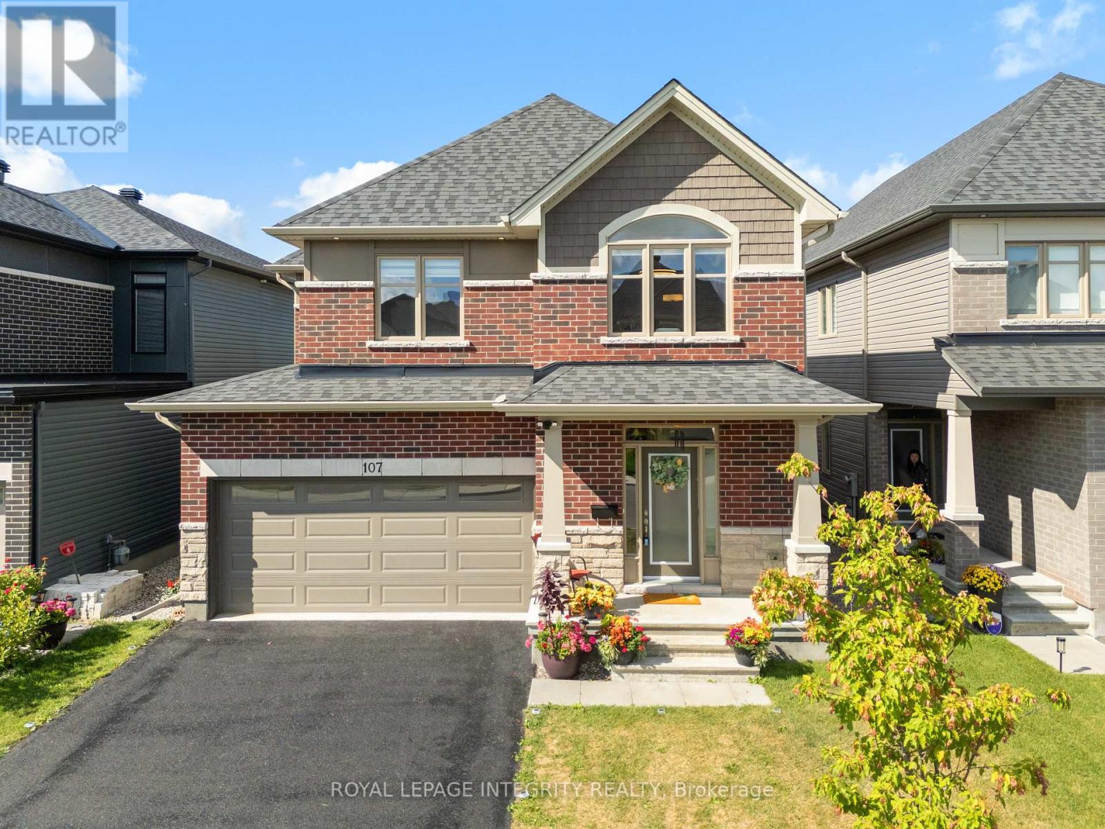 107 Heirloom Street, Ottawa, Ontario  K4M 0L3 - Photo 1 - X12458016