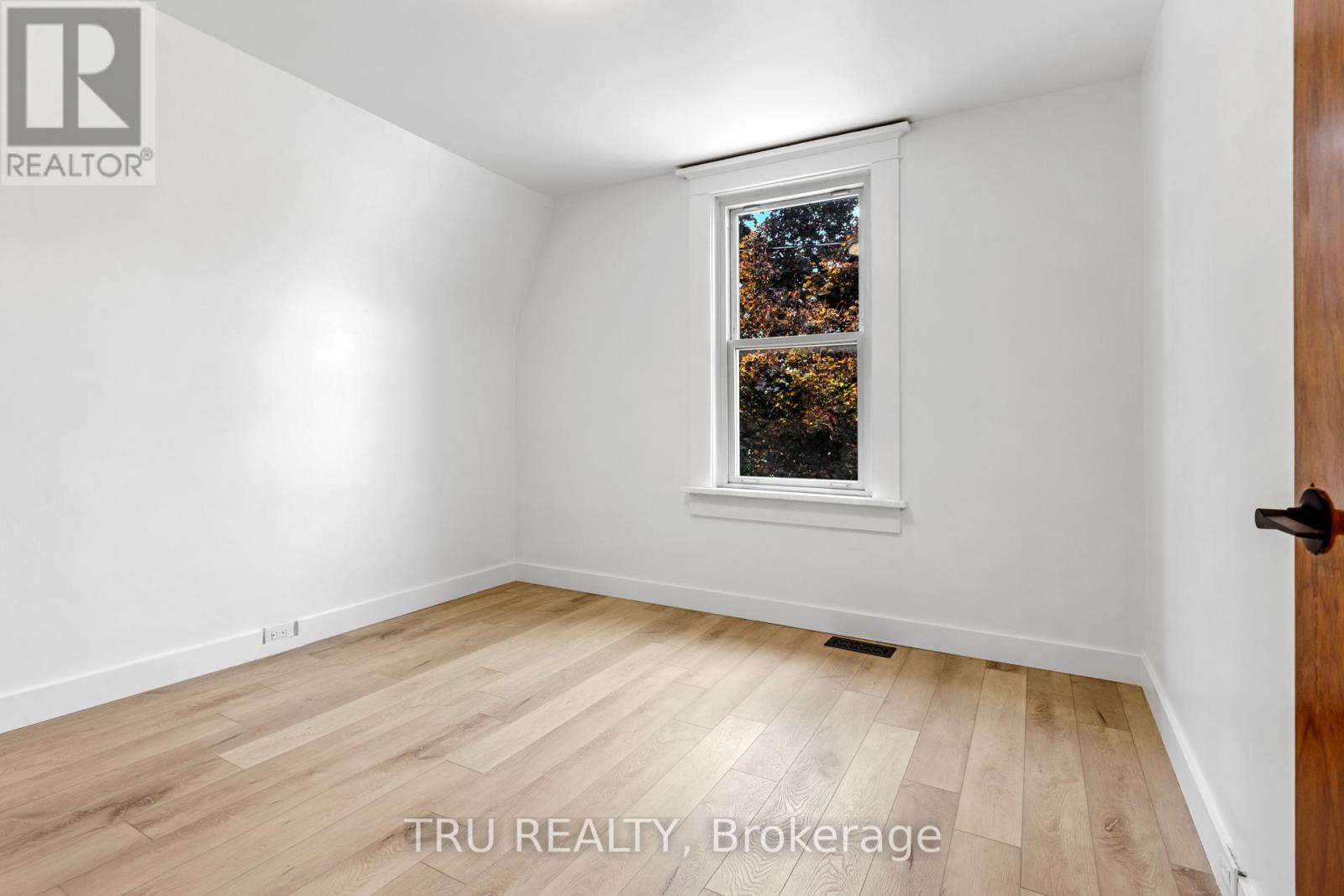 1 - 2235 Webster Avenue, Ottawa, Ontario  K1H 7H1 - Photo 19 - X12458034