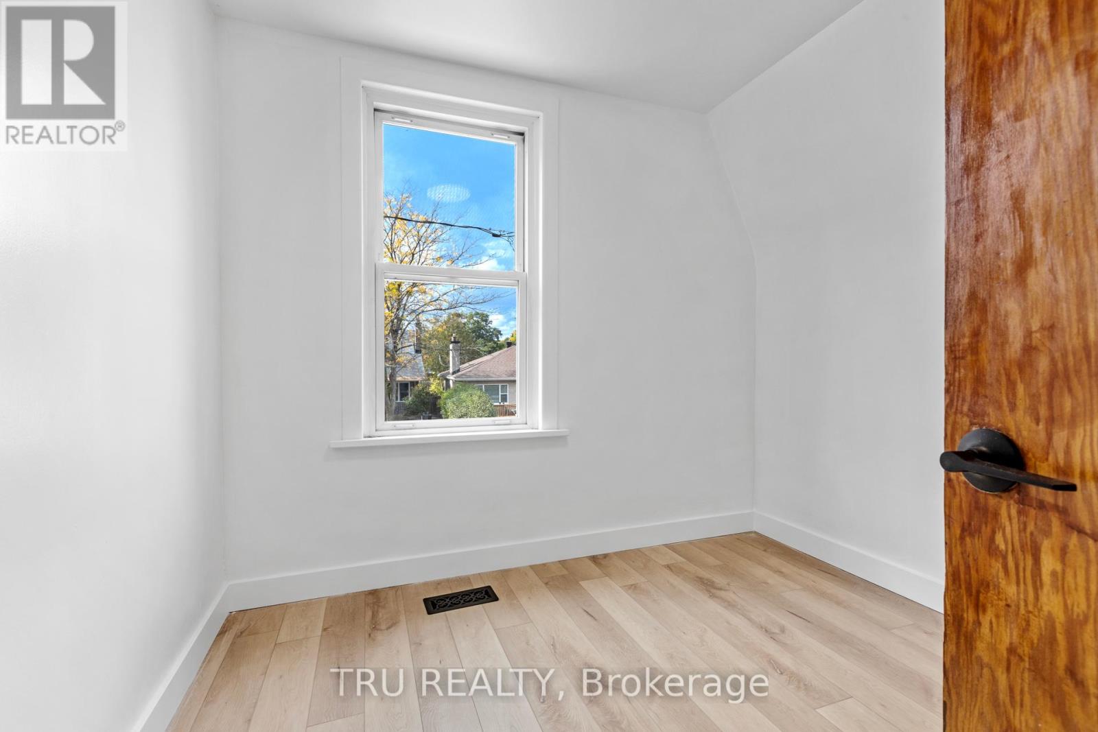 1 - 2235 Webster Avenue, Ottawa, Ontario  K1H 7H1 - Photo 24 - X12458034