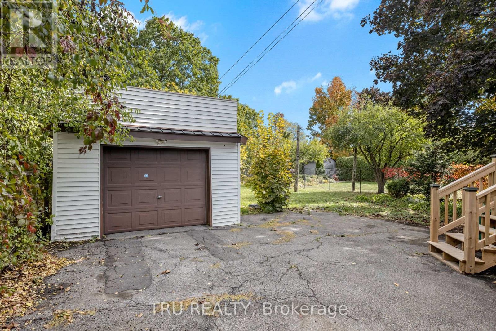 1 - 2235 Webster Avenue, Ottawa, Ontario  K1H 7H1 - Photo 31 - X12458034