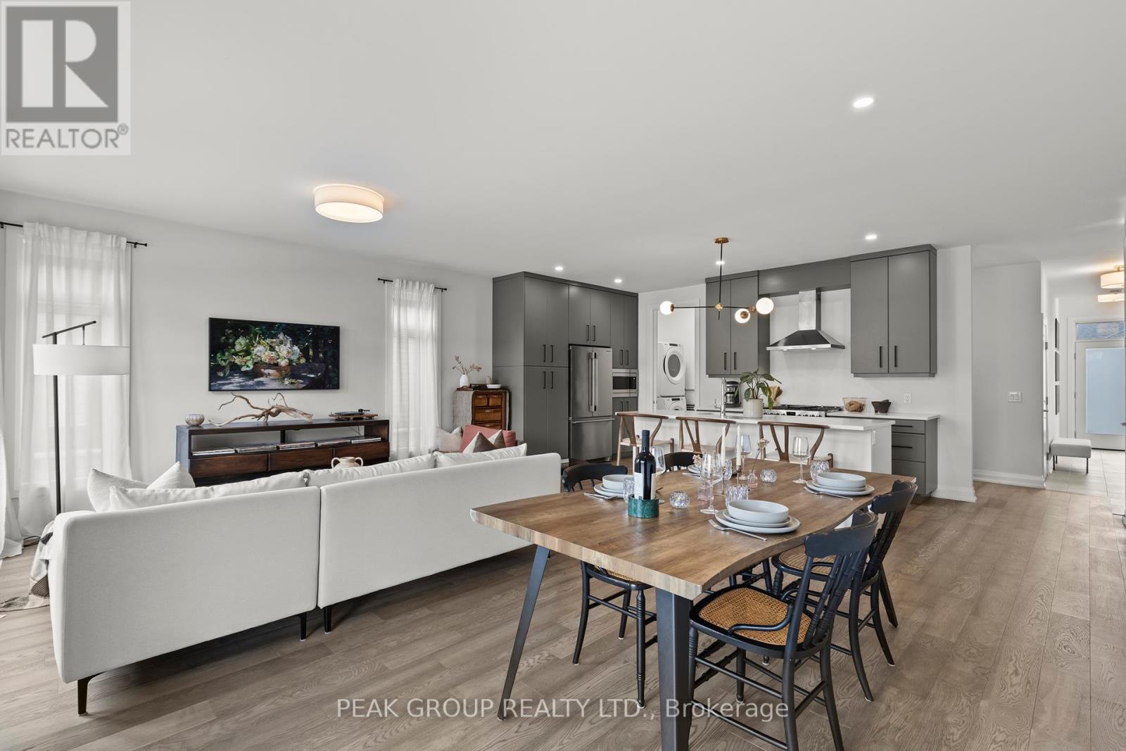 8 - 8974 Willoughby Drive, Niagara Falls, Ontario  L2G 0Y8 - Photo 12 - X12458031
