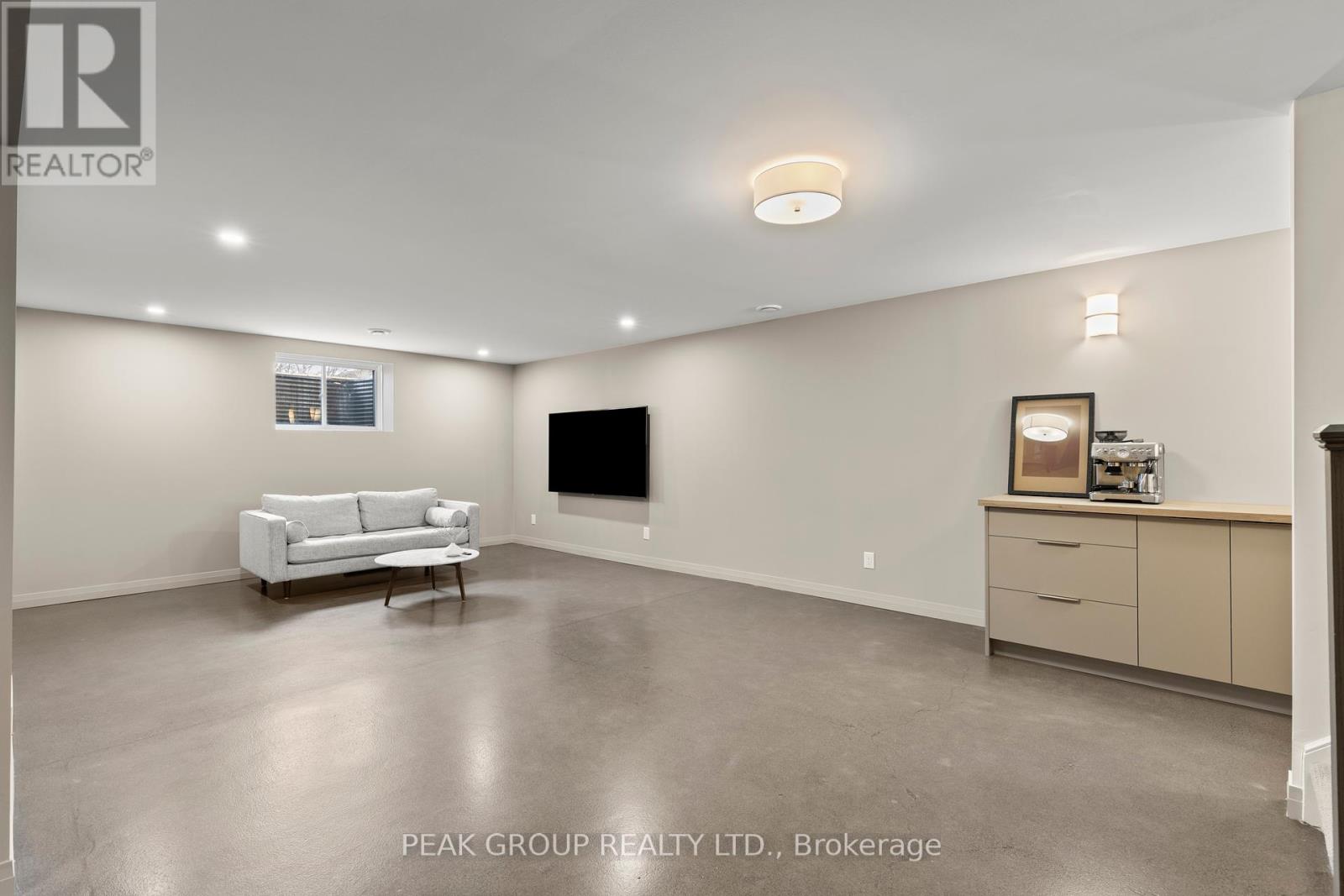 8 - 8974 Willoughby Drive, Niagara Falls, Ontario  L2G 0Y8 - Photo 31 - X12458031