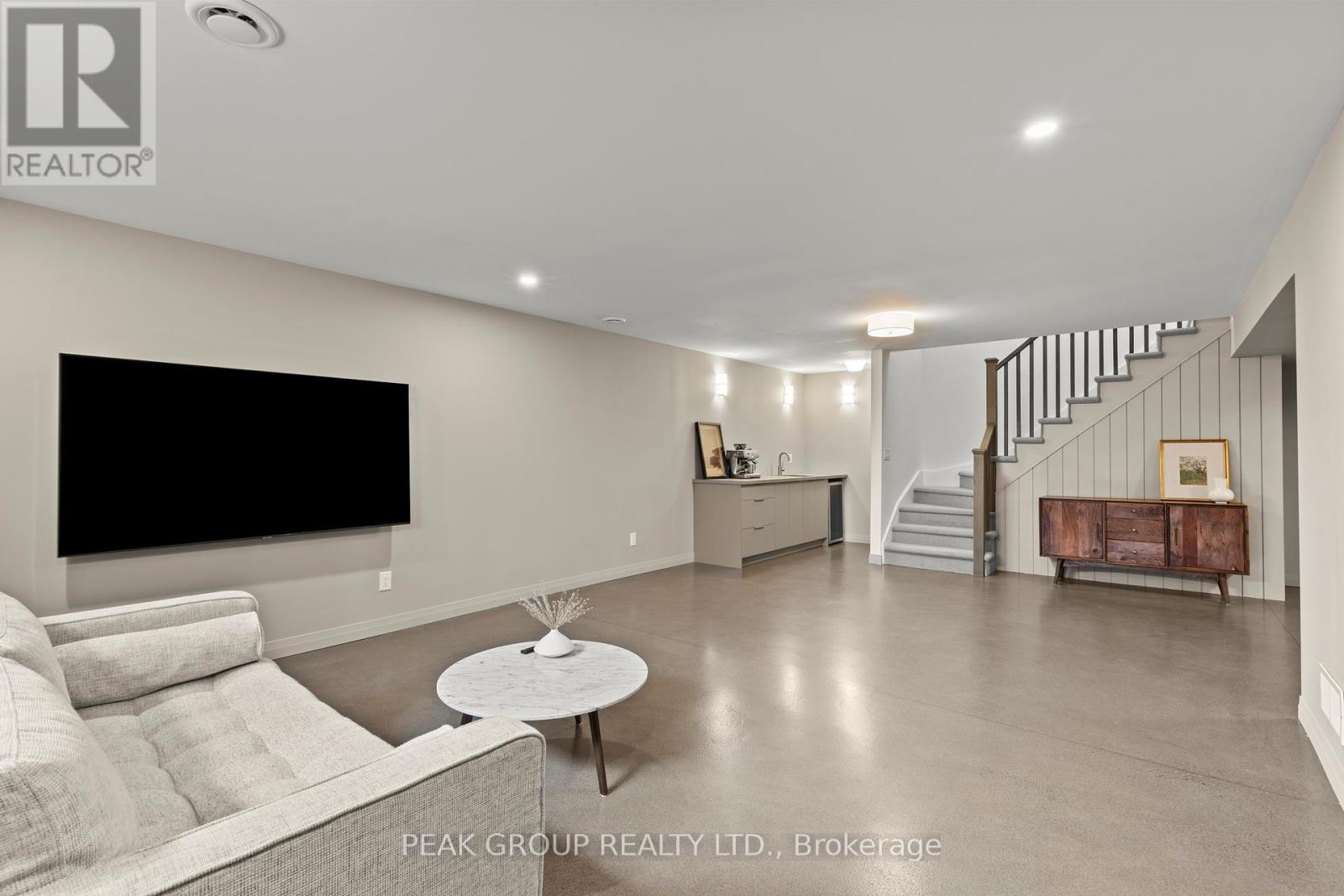 8 - 8974 Willoughby Drive, Niagara Falls, Ontario  L2G 0Y8 - Photo 32 - X12458031