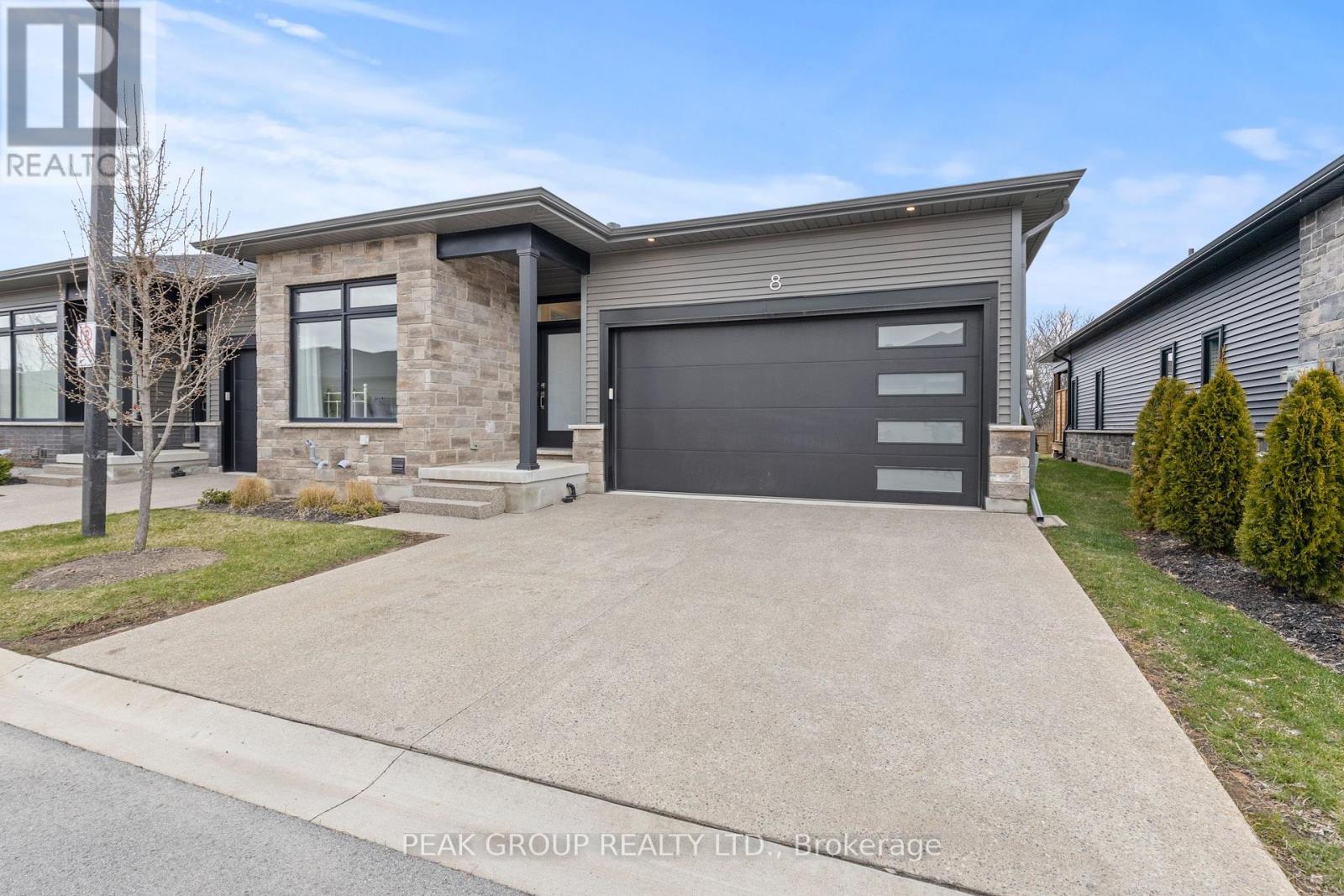 8 - 8974 Willoughby Drive, Niagara Falls, Ontario  L2G 0Y8 - Photo 5 - X12458031