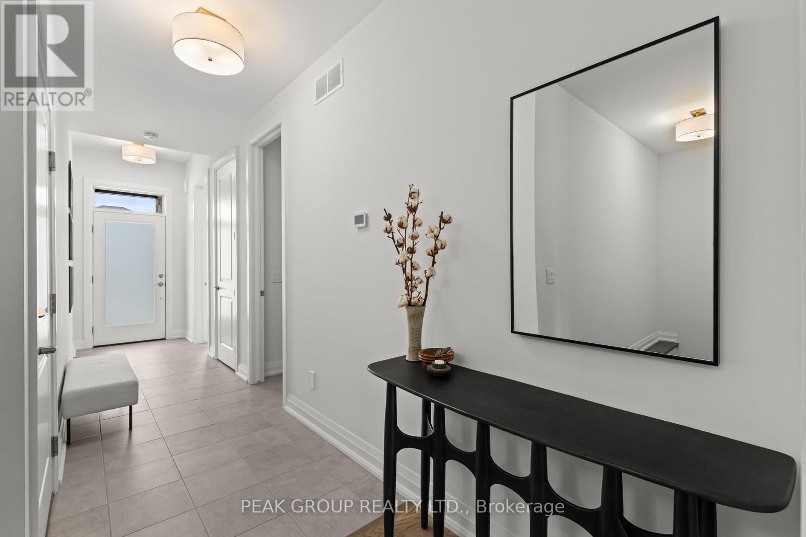 8 - 8974 Willoughby Drive, Niagara Falls, Ontario  L2G 0Y8 - Photo 7 - X12458031