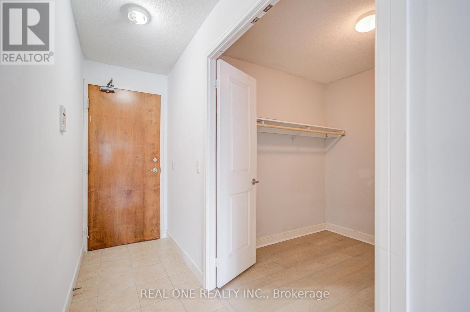 Unknown Address, ,     - Photo 10 - C12455838