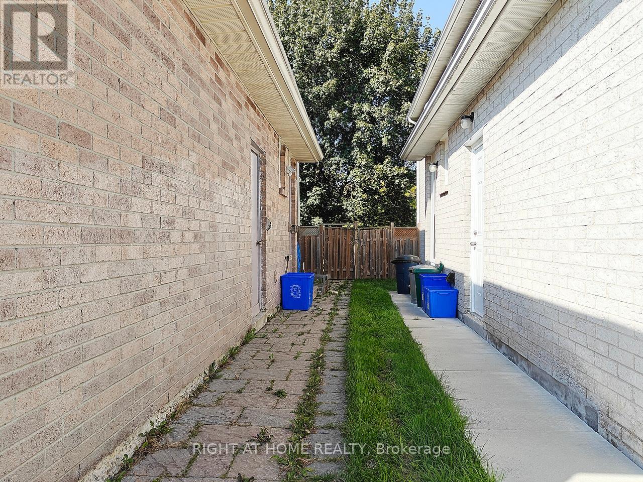 116 Cooperage Crescent, Richmond Hill, Ontario  L4C 9L8 - Photo 27 - N12458005