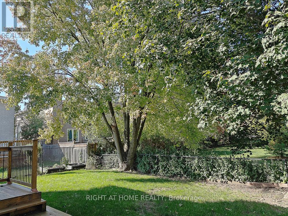 116 Cooperage Crescent, Richmond Hill, Ontario  L4C 9L8 - Photo 28 - N12458005