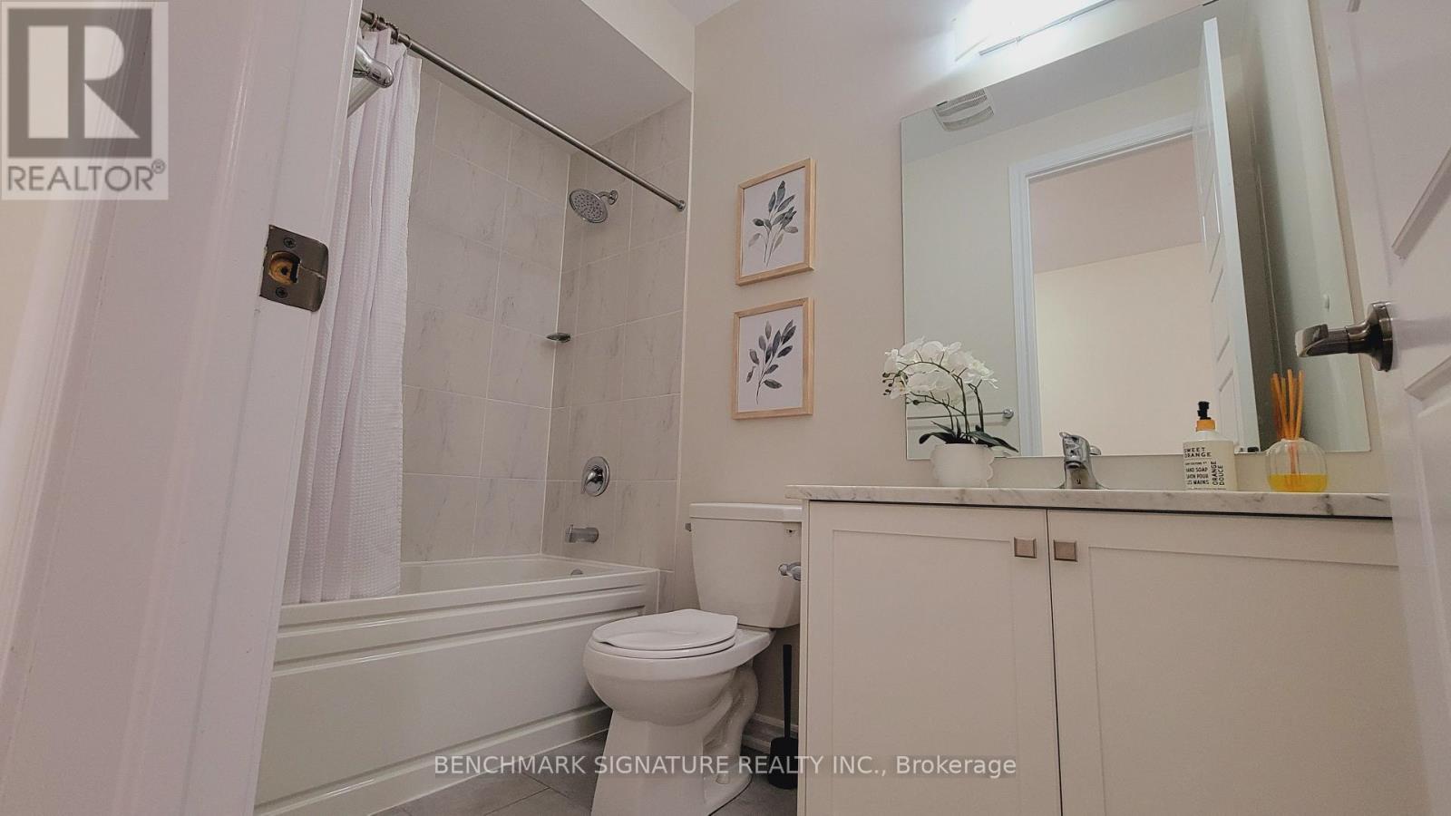 29 George Peach Avenue, Markham, Ontario  L6C 0Z2 - Photo 22 - N12458012