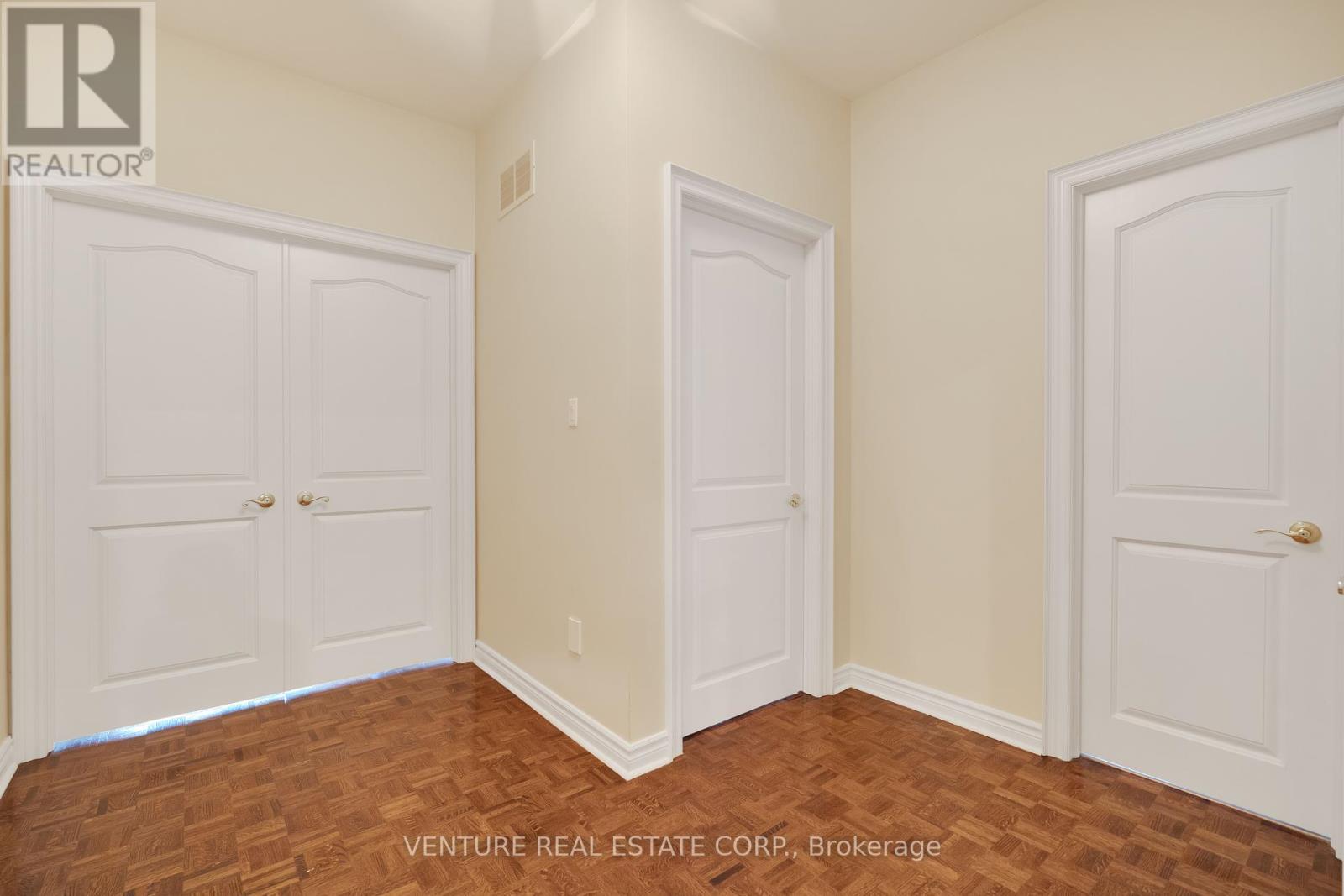 476 Westridge Drive, Vaughan, Ontario  L0J 1C0 - Photo 16 - N12458026