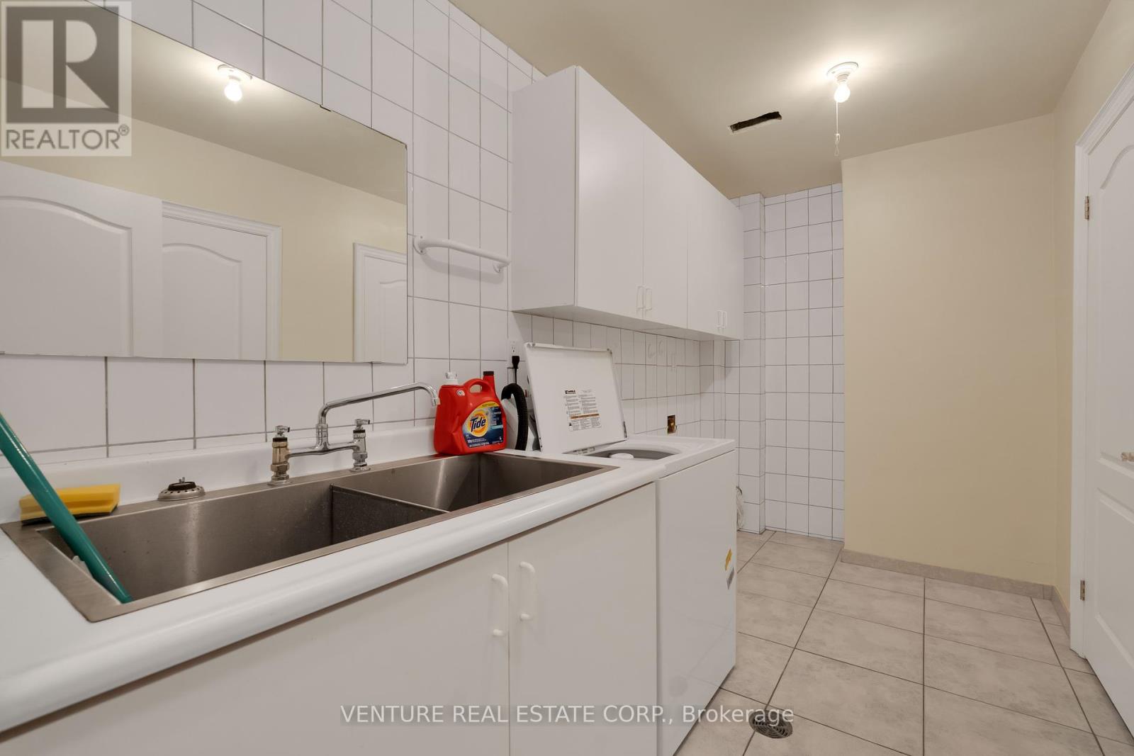 476 Westridge Drive, Vaughan, Ontario  L0J 1C0 - Photo 24 - N12458026