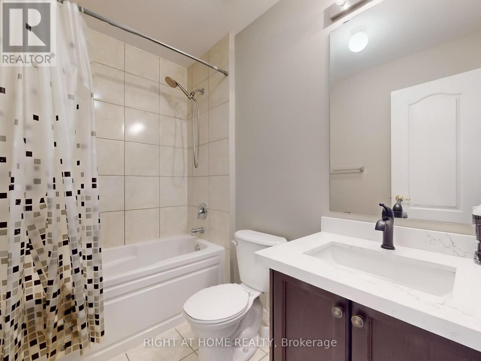 537 Vaughan Court, Milton, Ontario  L9T 8A7 - Photo 36 - W12458008