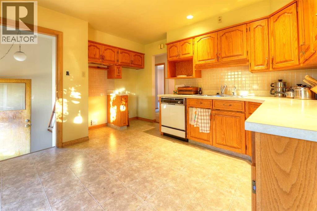 71 Rosery Drive Nw, Calgary, Alberta  T2K 1L4 - Photo 18 - A2263718