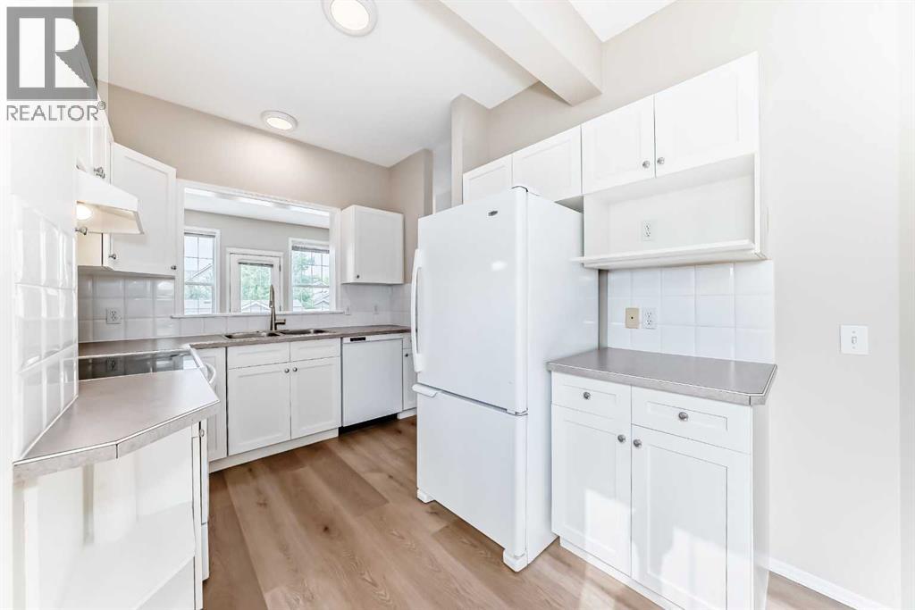 84 Inverness Square Se, Calgary, Alberta  T2Z 2Z2 - Photo 7 - A2258816