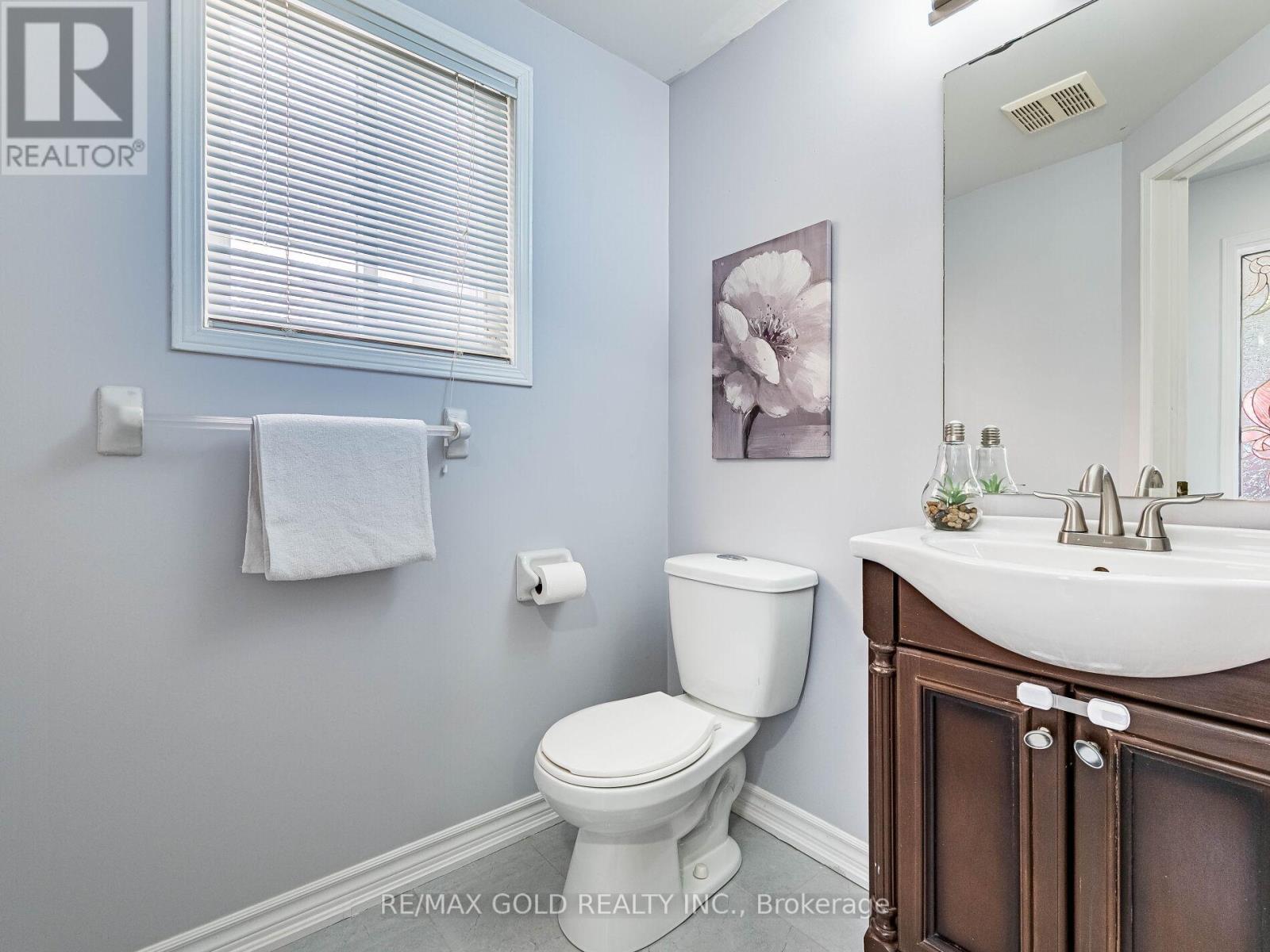 43 Sunnyview Road, Brampton, Ontario  L7A 3E4 - Photo 17 - W12458033