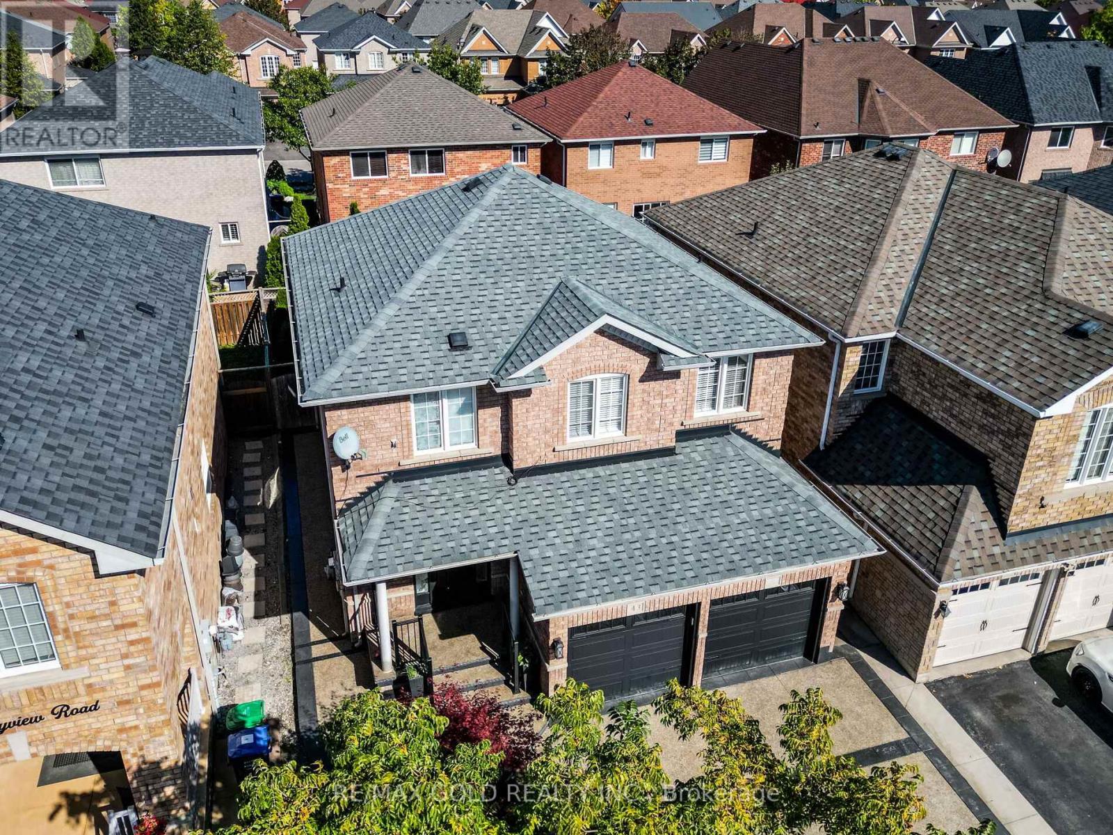 43 Sunnyview Road, Brampton, Ontario  L7A 3E4 - Photo 3 - W12458033