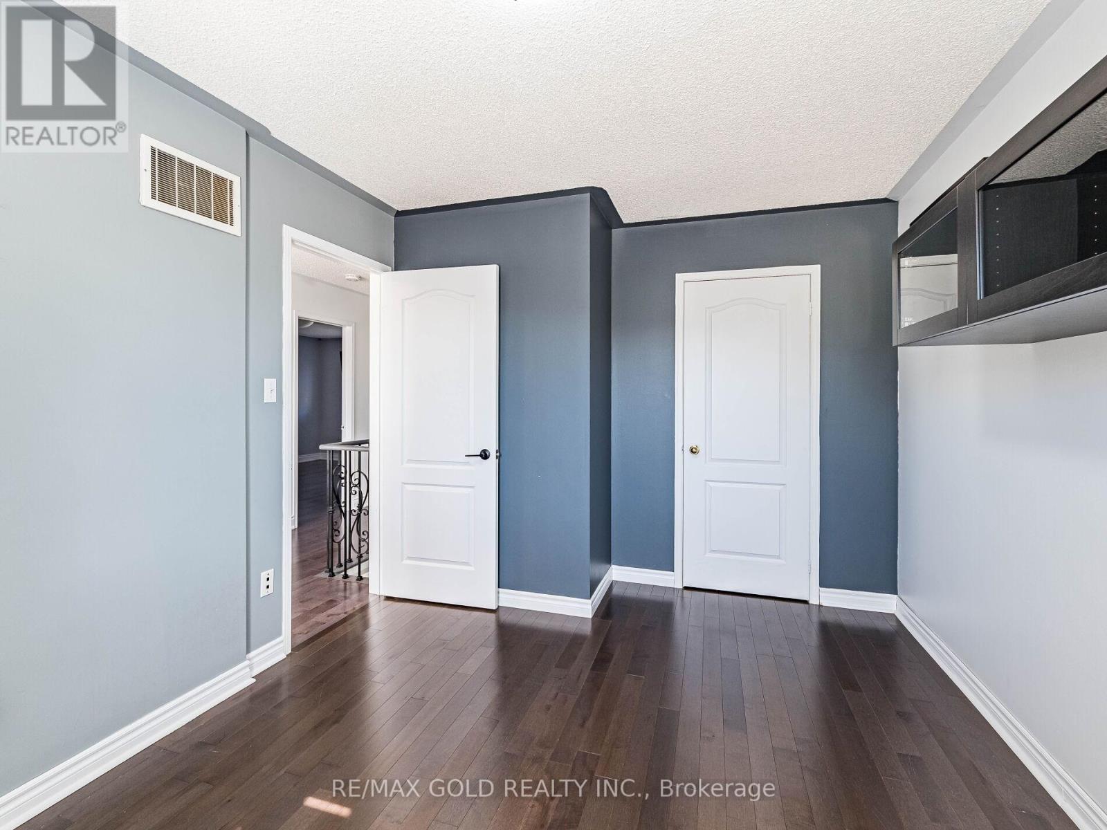 43 Sunnyview Road, Brampton, Ontario  L7A 3E4 - Photo 31 - W12458033