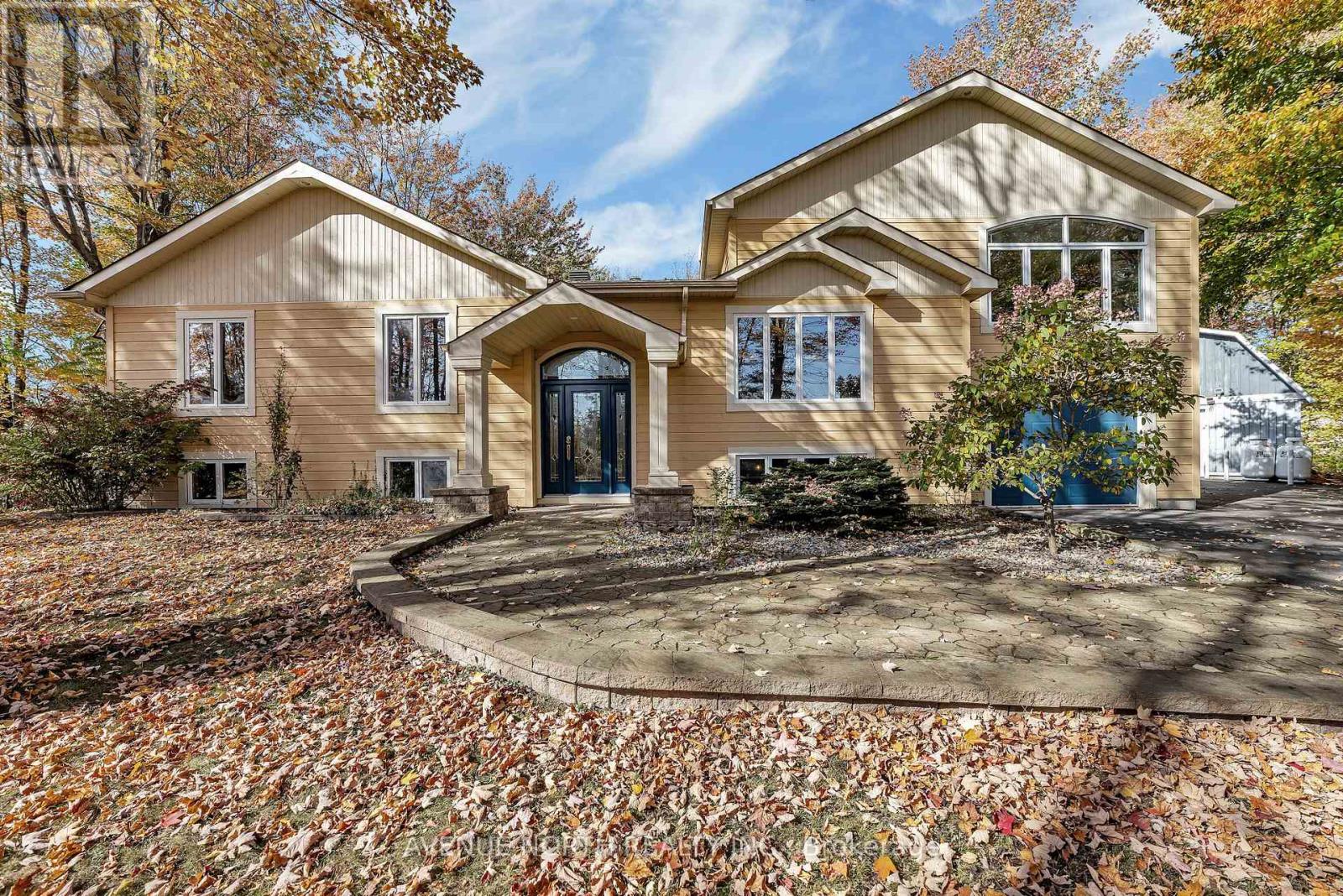 1631 County Rd 2 Road, Alfred And Plantagenet, Ontario  K0B 1C0 - Photo 2 - X12458037