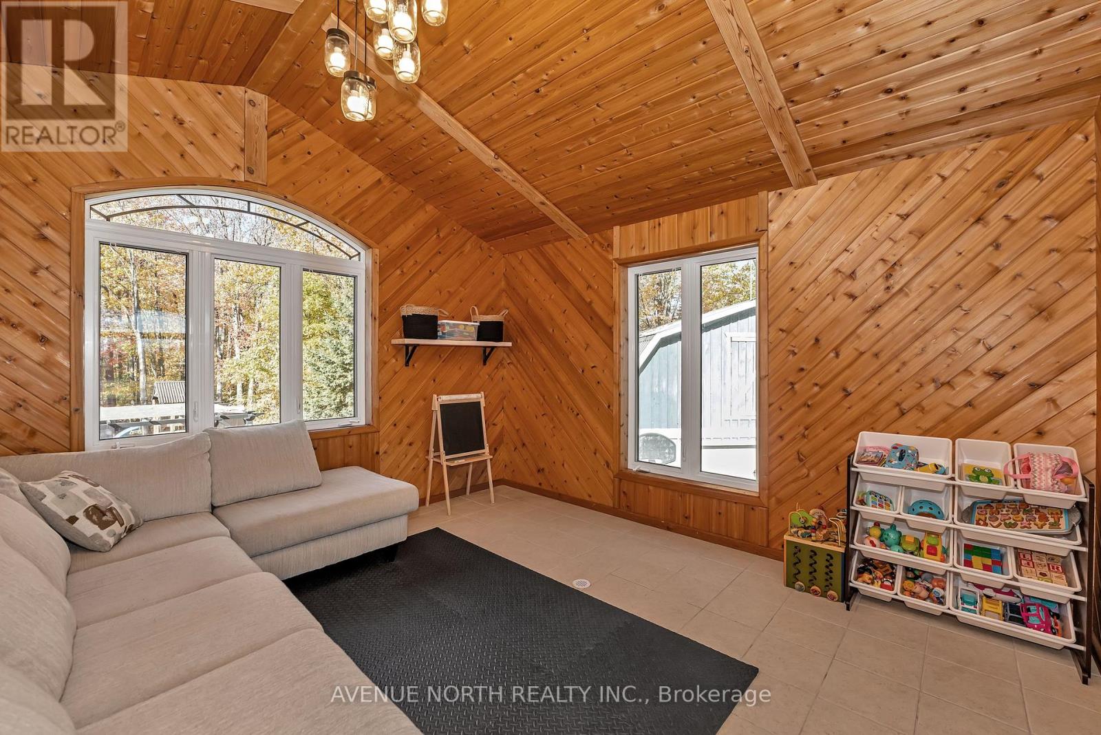 1631 County Rd 2 Road, Alfred And Plantagenet, Ontario  K0B 1C0 - Photo 28 - X12458037