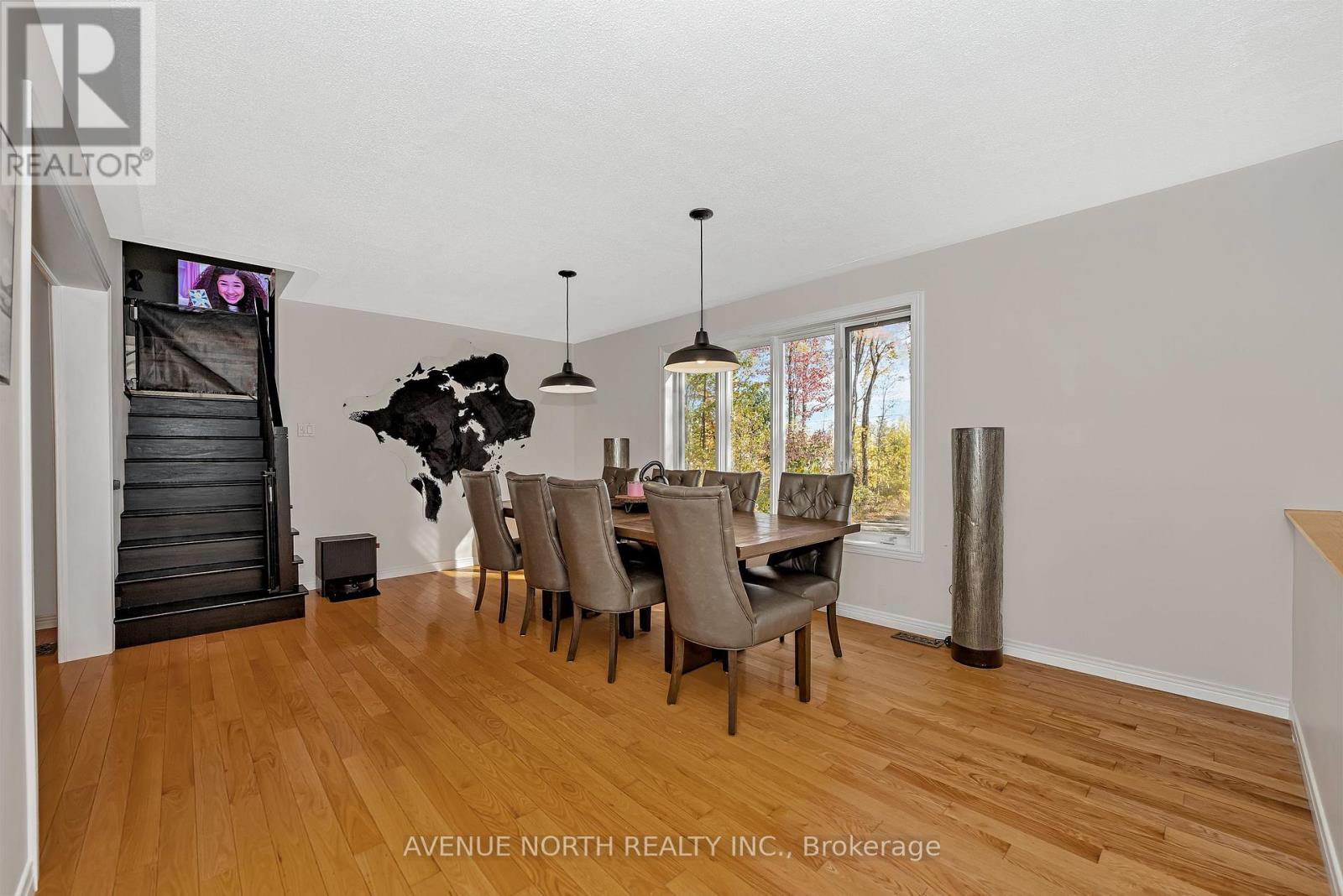 1631 County Rd 2 Road, Alfred And Plantagenet, Ontario  K0B 1C0 - Photo 6 - X12458037
